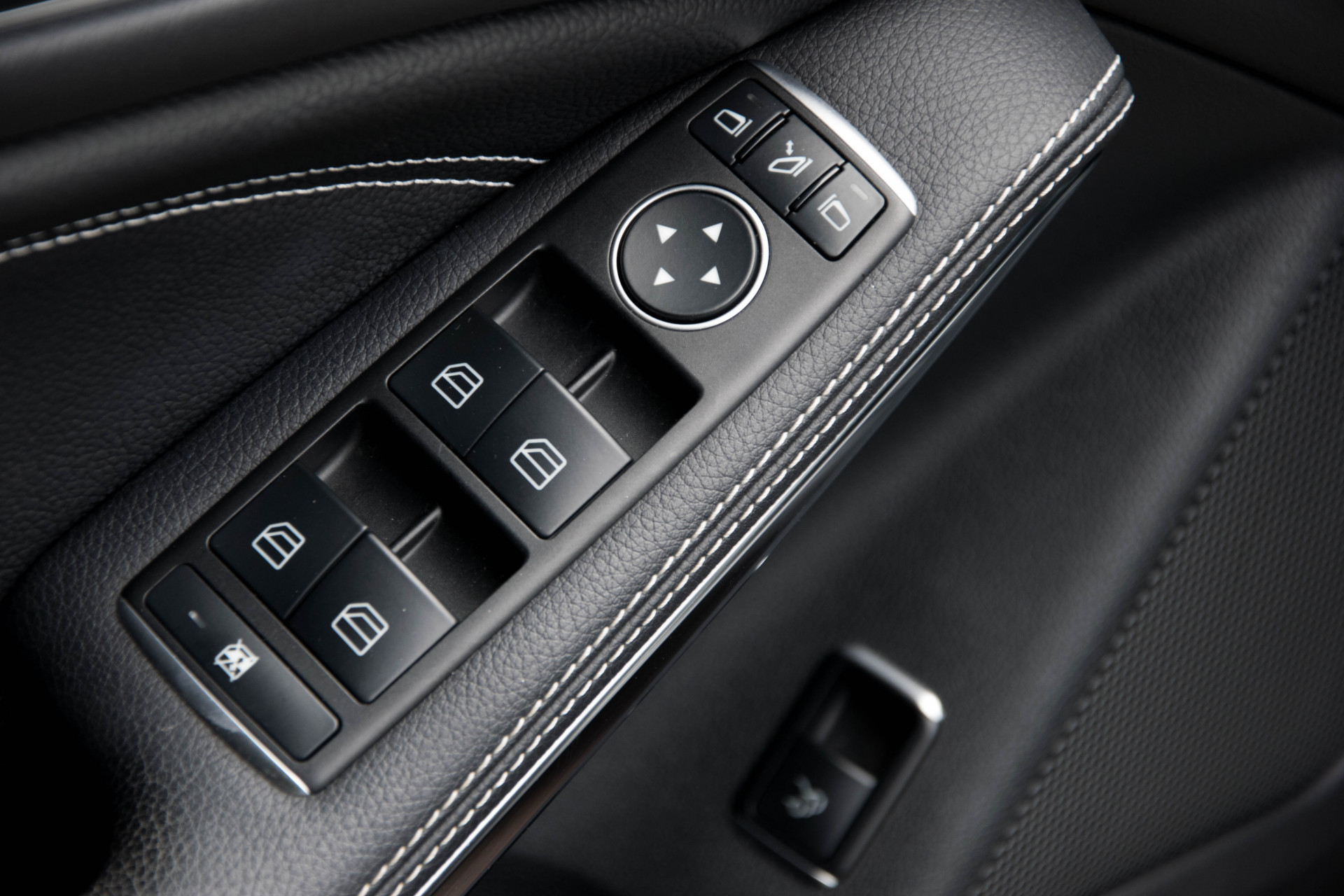 Mercedes-Benz CLA-Klasse 200 Cdi 4-M Urban Pano/Standkachel/Night/Camera/Xenon Aut7 Foto 16