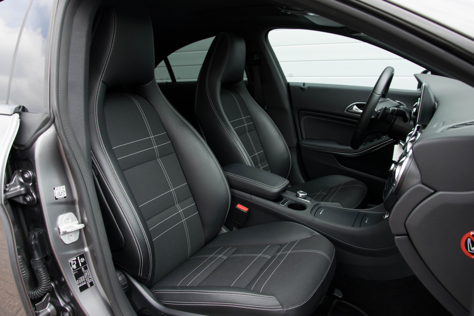 Mercedes-Benz CLA-Klasse 200 Cdi 4-M Urban Pano/Standkachel/Night/Camera/Xenon Aut7 Foto 3