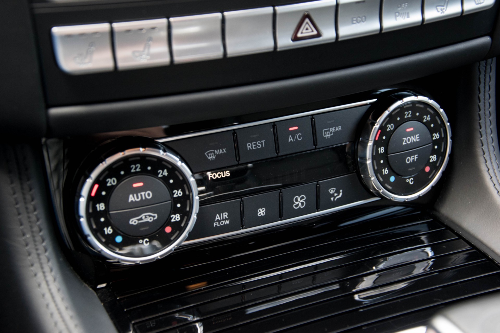 Mercedes-Benz CLS-Klasse 63 AMG 4-M Black Edition Exclusive/Keyless/Distronic Aut7 Foto 15