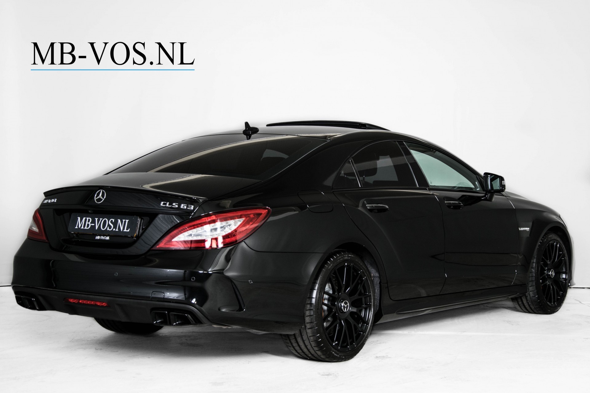 Mercedes-Benz CLS-Klasse 63 AMG 4-M Black Edition Exclusive/Keyless/Distronic Aut7 Foto 2
