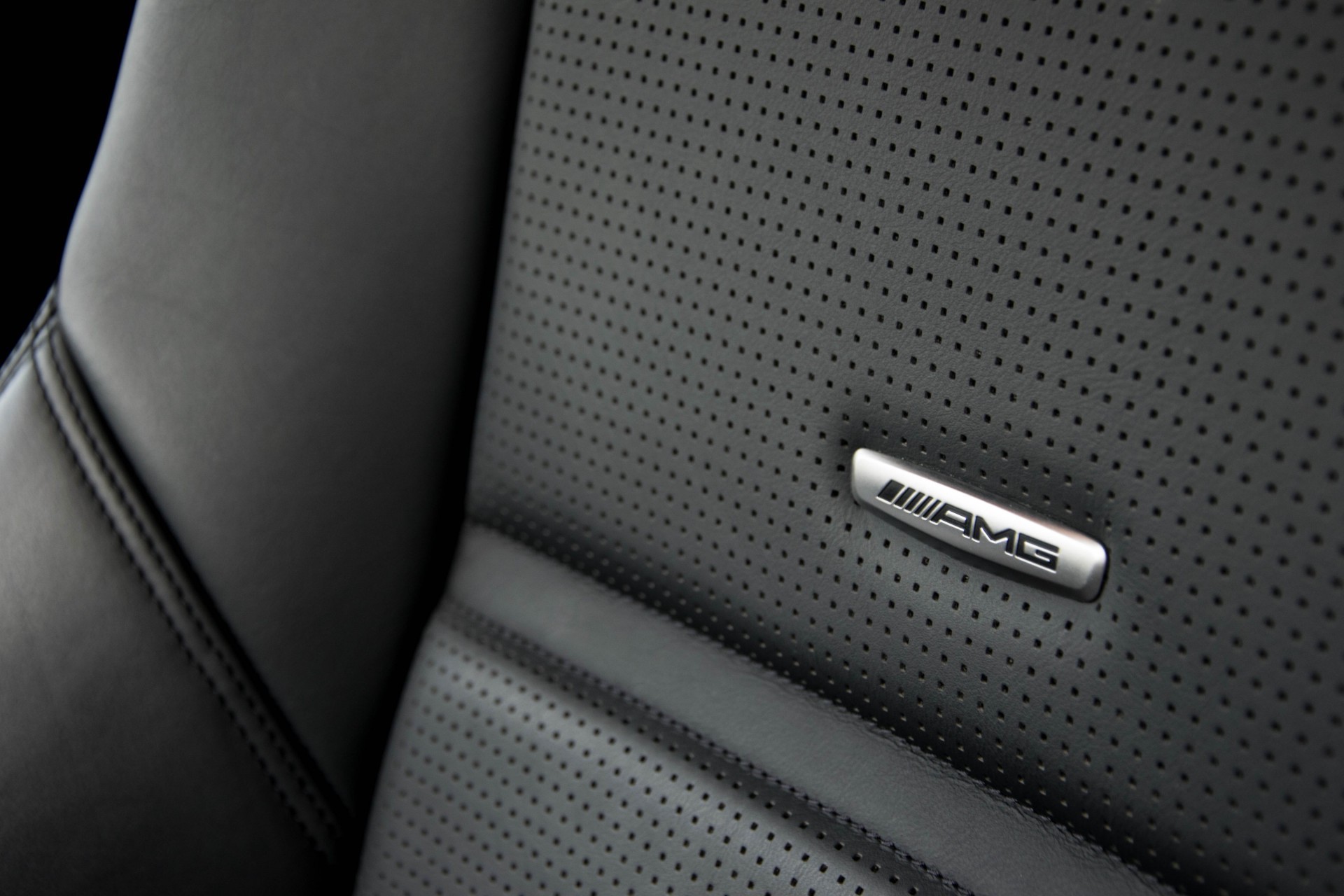 Mercedes-Benz CLS-Klasse 63 AMG 4-M Black Edition Exclusive/Keyless/Distronic Aut7 Foto 23