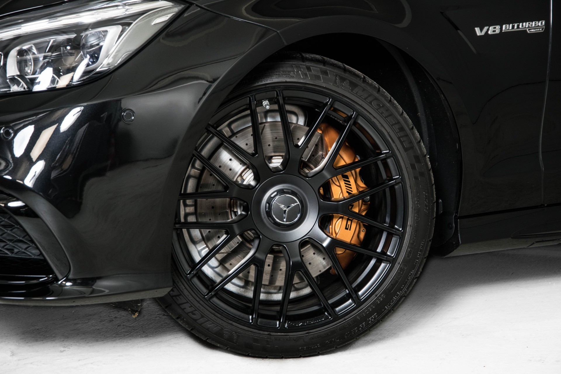 Mercedes-Benz CLS-Klasse 63 AMG 4-M Black Edition Exclusive/Keyless/Distronic Aut7 Foto 30