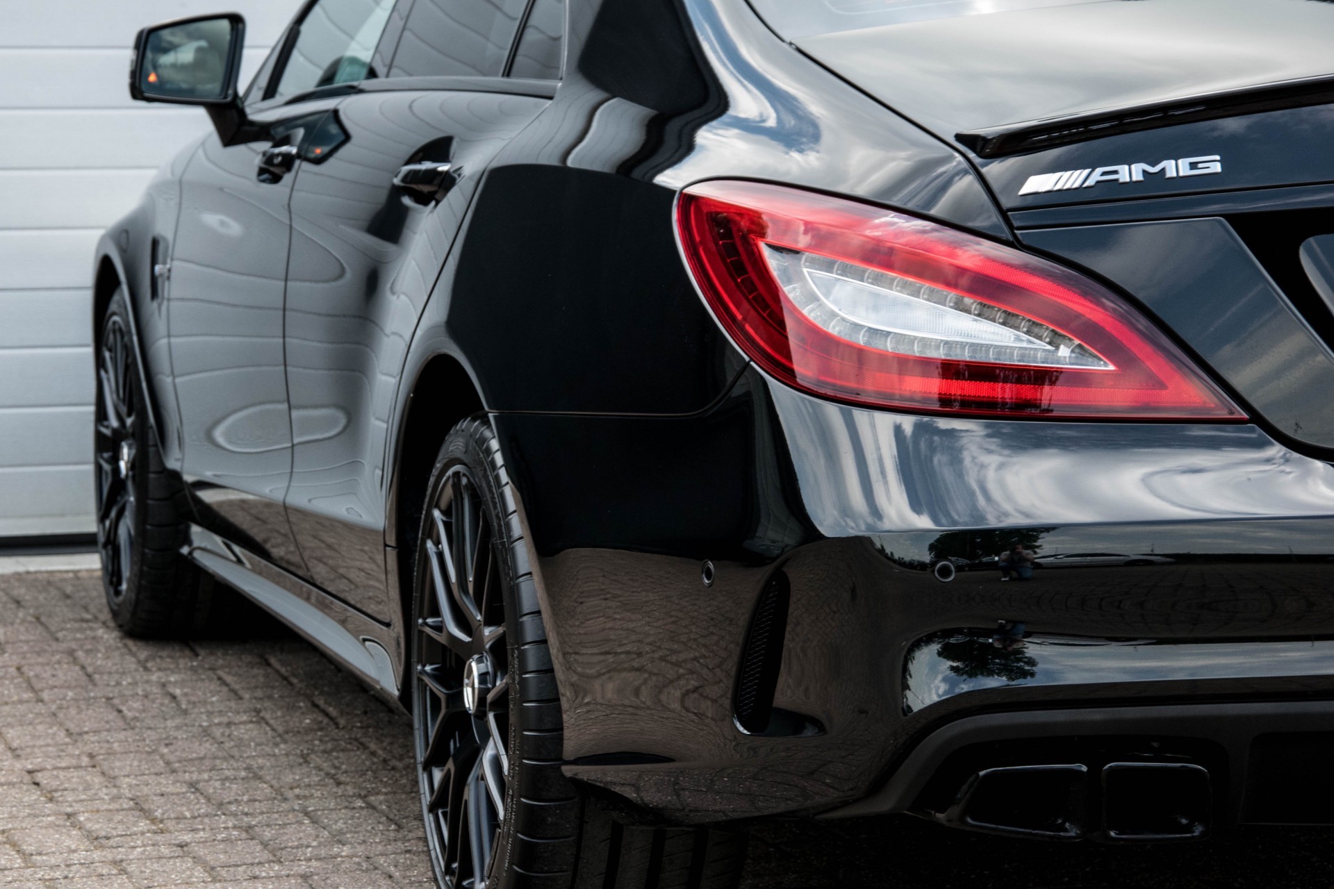 Mercedes-Benz CLS-Klasse 63 AMG 4-M Black Edition Exclusive/Keyless/Distronic Aut7 Foto 31