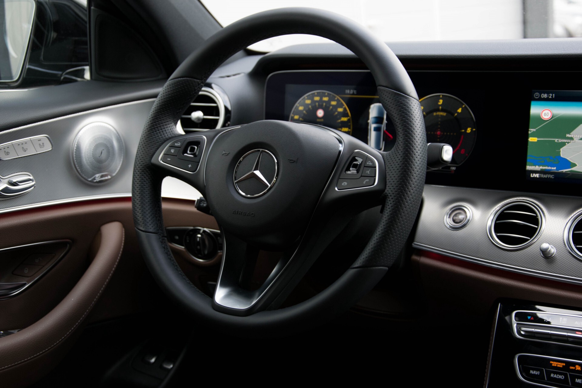 Mercedes-Benz E-Klasse Estate 350d Luchtvering/Panorama/Rij-assist/Keyless-Go/Wegkl-Trkhk Aut9 Foto 8