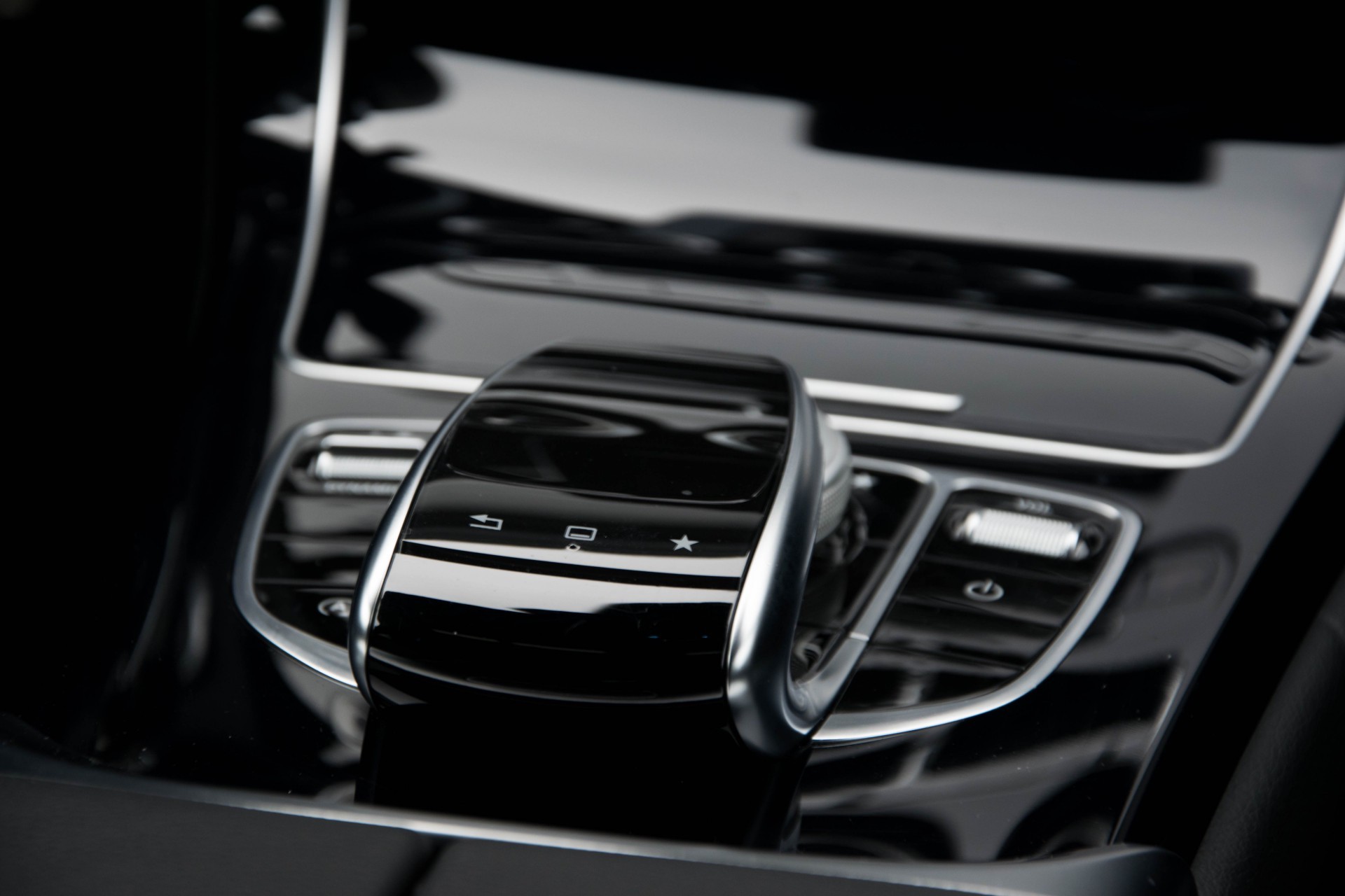 Mercedes-Benz C-Klasse 180 AMG Schuifdak/Leder/ILS/Spoorpakket/19" Aut7 Foto 17