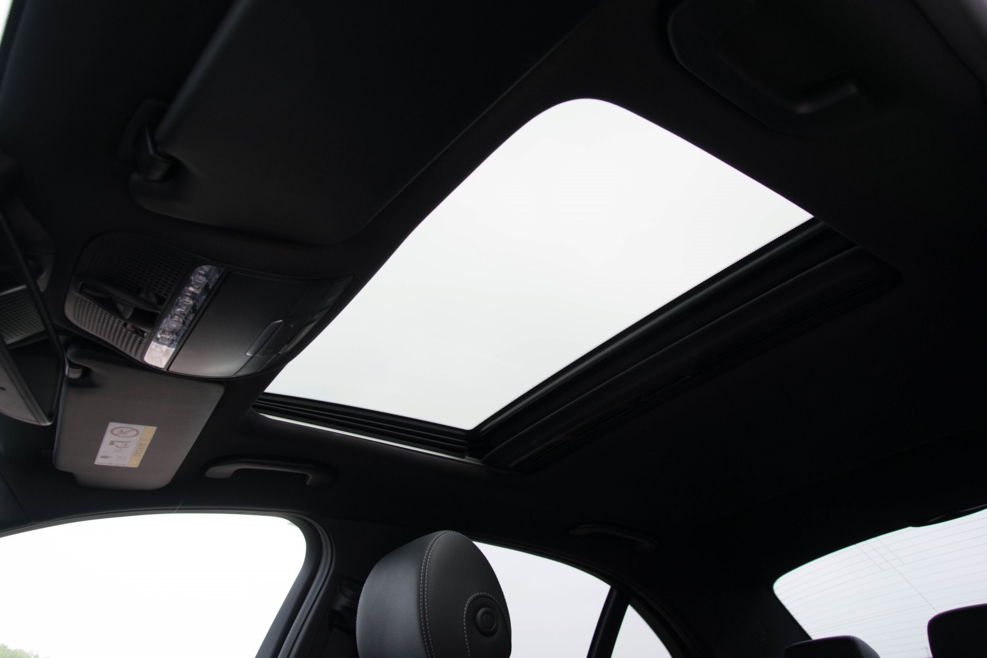 Mercedes-Benz C-Klasse 180 AMG Schuifdak/Leder/ILS/Spoorpakket/19" Aut7 Foto 21