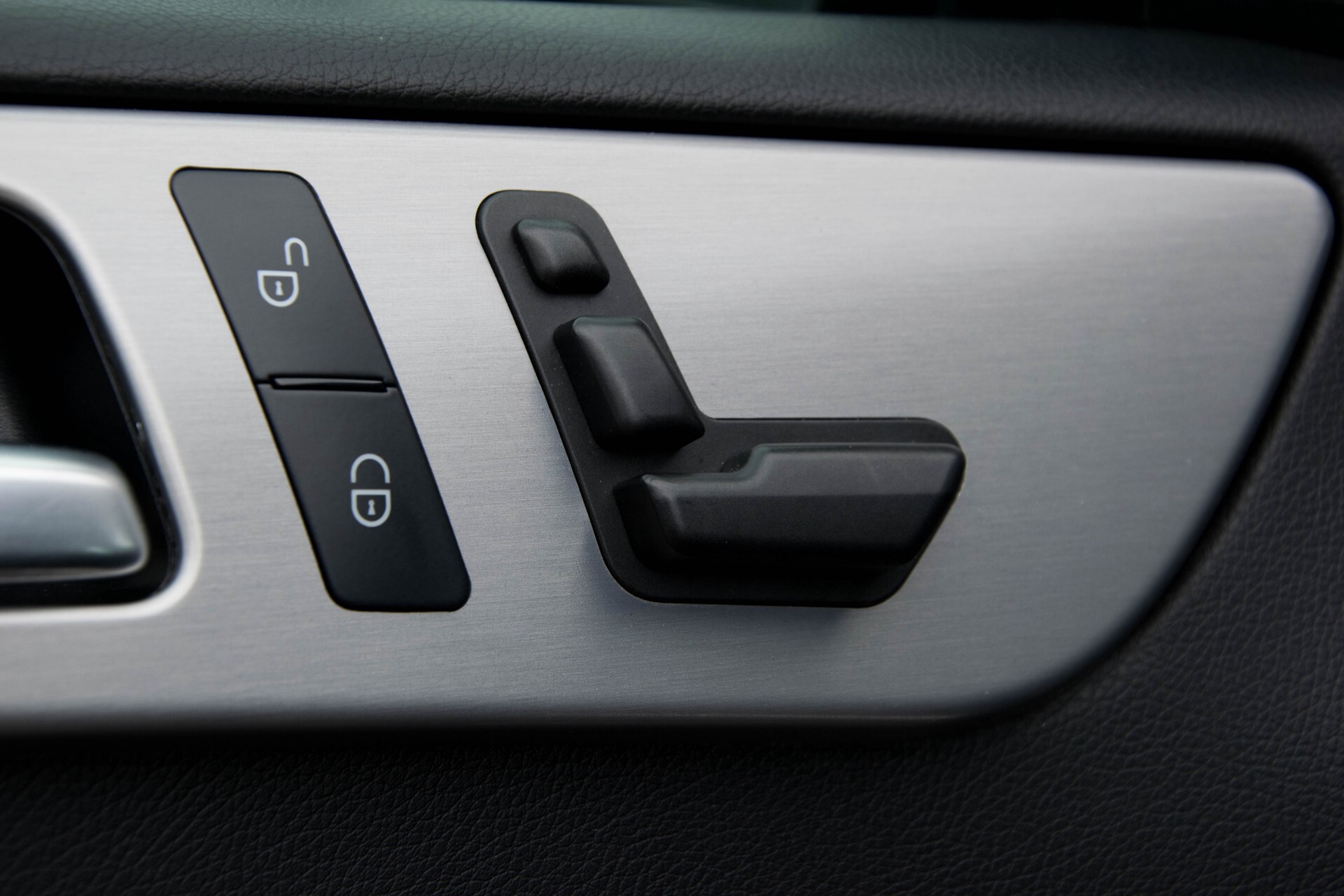 Mercedes-Benz M-Klasse 350 Bluetec 4-M AMG Luchtvering/Comand Aut7 Foto 17