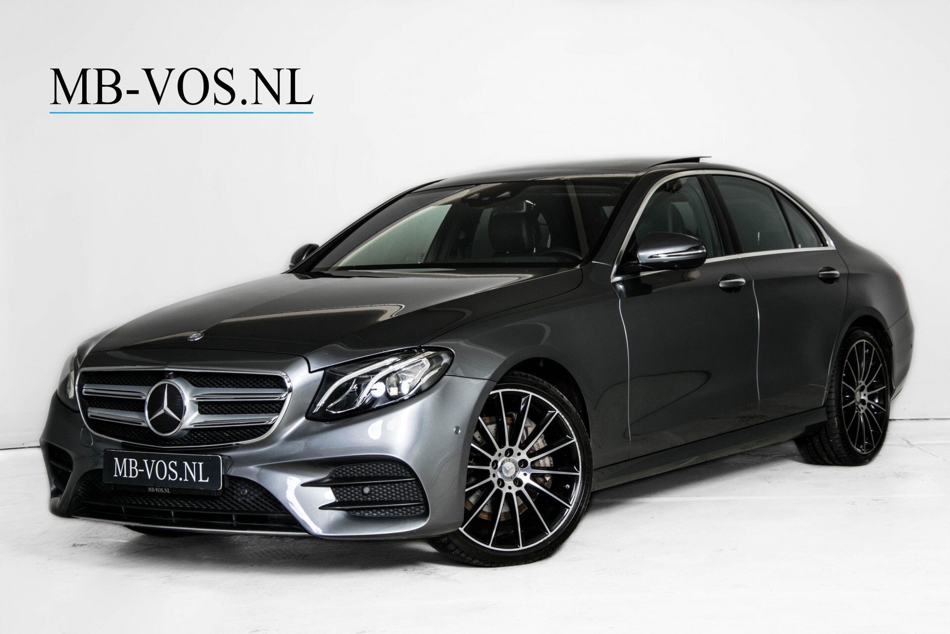 Mercedes-Benz E-Klasse 350d AMG Luchtvering/Pano/Distronic/Keyless/Burmester/Widescreen/Mem/HUD Aut9 Foto 1