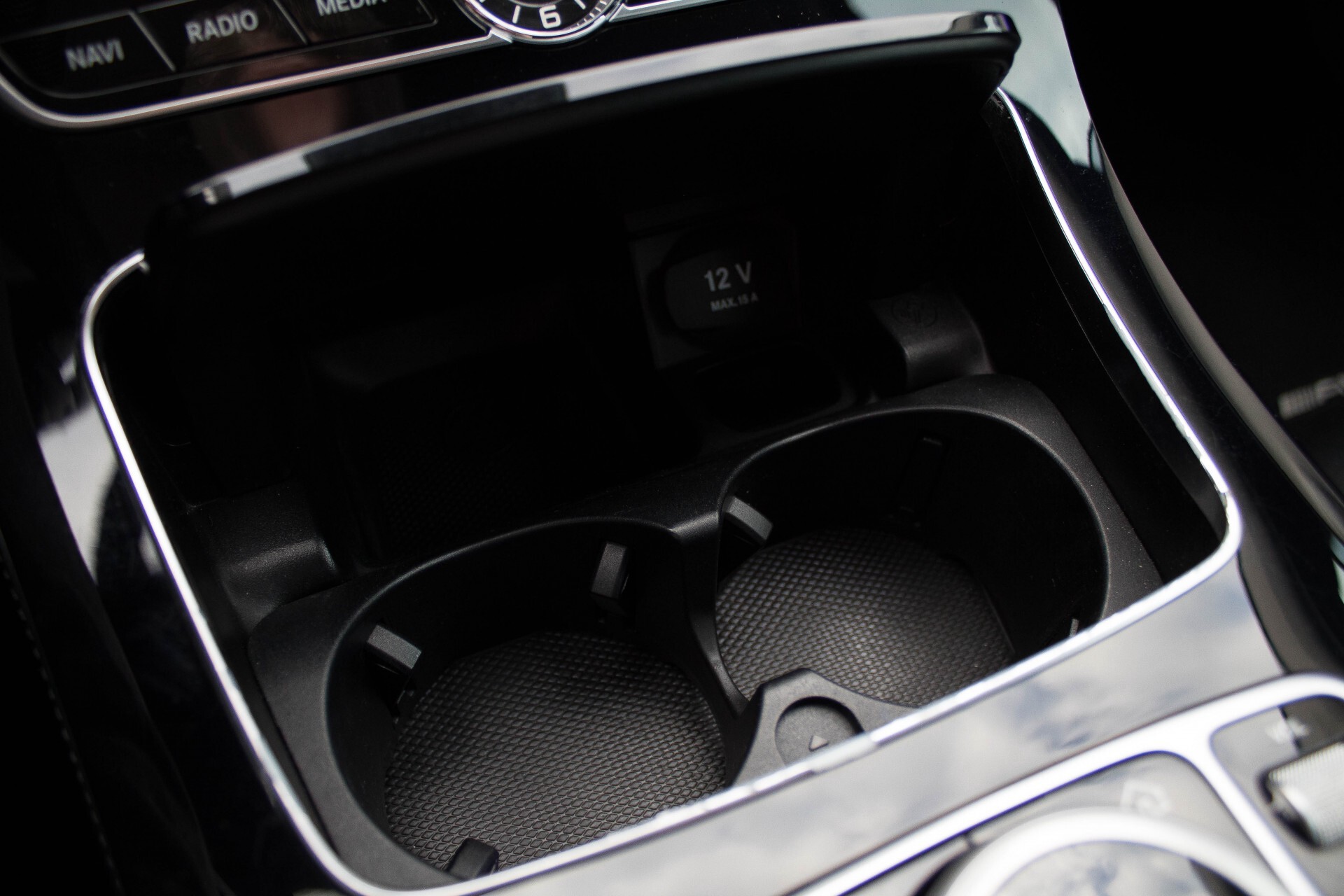 Mercedes-Benz E-Klasse 350d AMG Luchtvering/Pano/Distronic/Keyless/Burmester/Widescreen/Mem/HUD Aut9 Foto 25