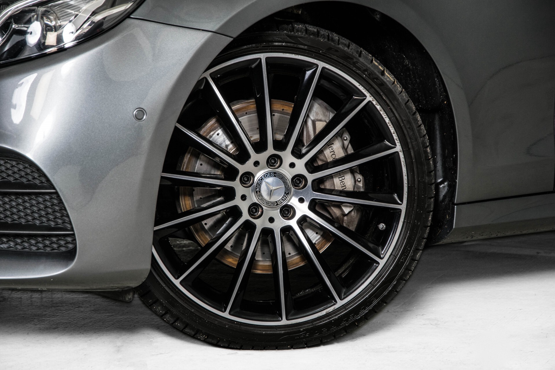 Mercedes-Benz E-Klasse 350d AMG Luchtvering/Pano/Distronic/Keyless/Burmester/Widescreen/Mem/HUD Aut9 Foto 41