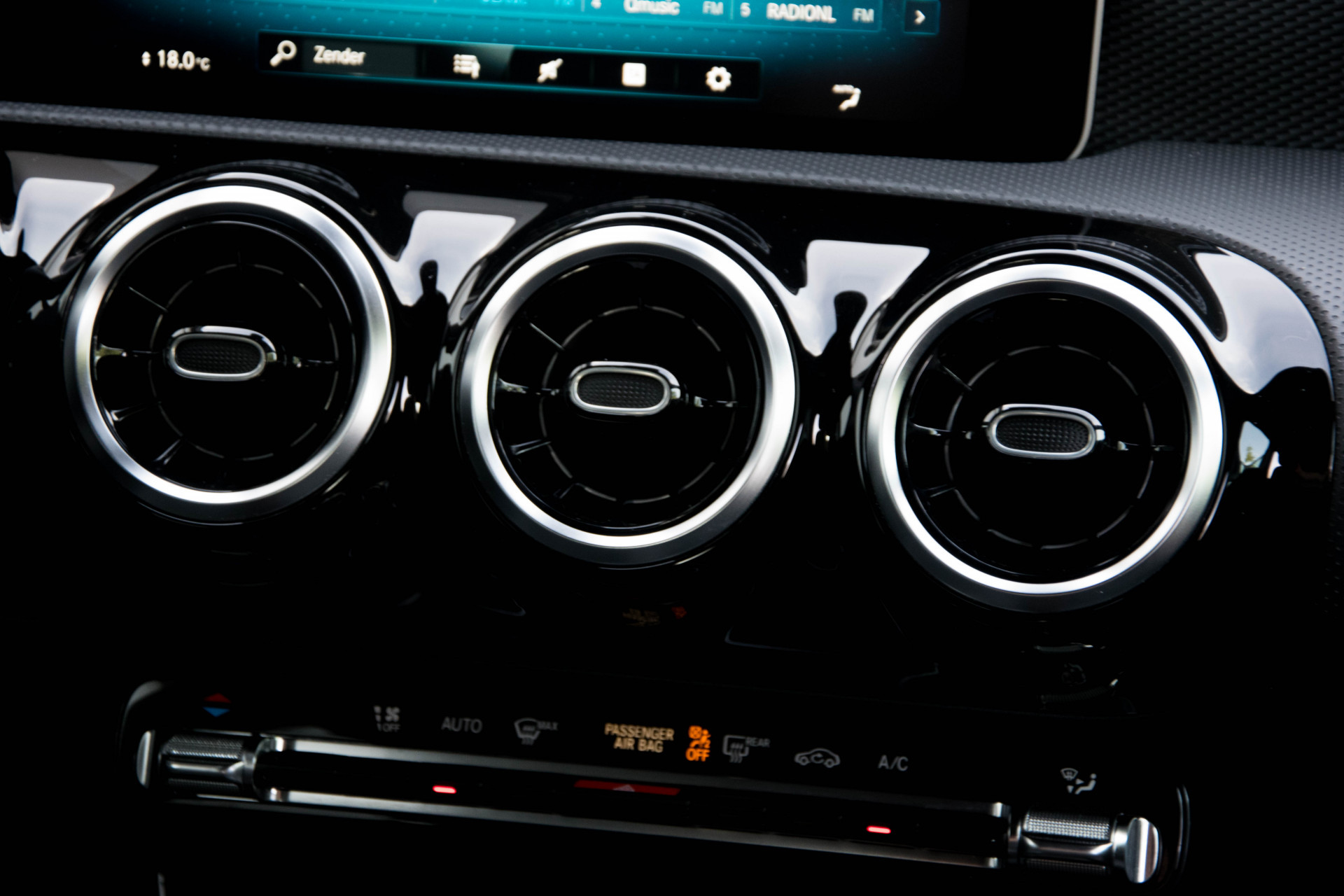 Mercedes-Benz A-Klasse 180 Progressive/Widescreen/MBUX/LED/Verw-Stln/Camera Aut7 Foto 14