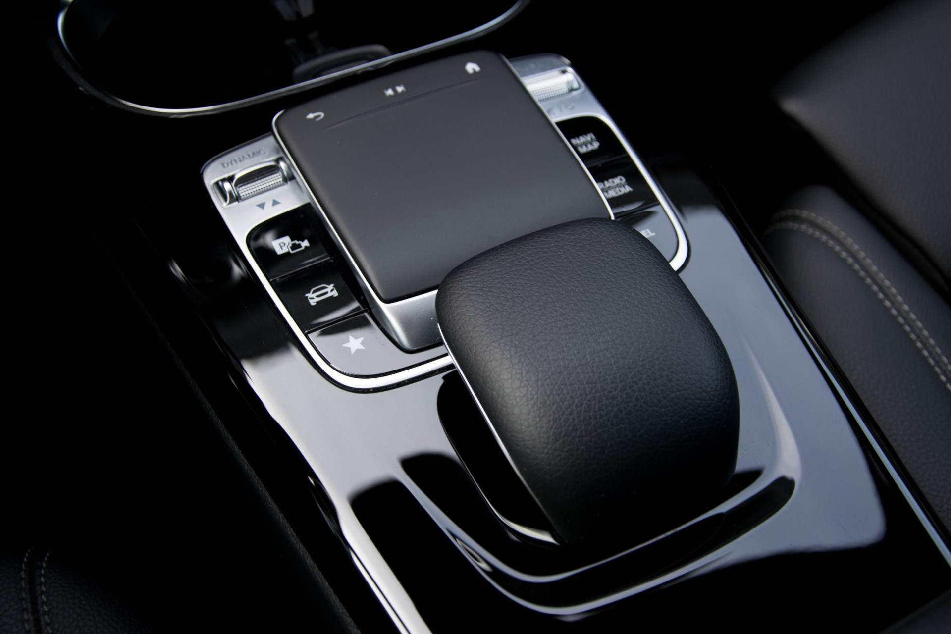 Mercedes-Benz A-Klasse 180 Progressive/Widescreen/MBUX/LED/Verw-Stln/Camera Aut7 Foto 24