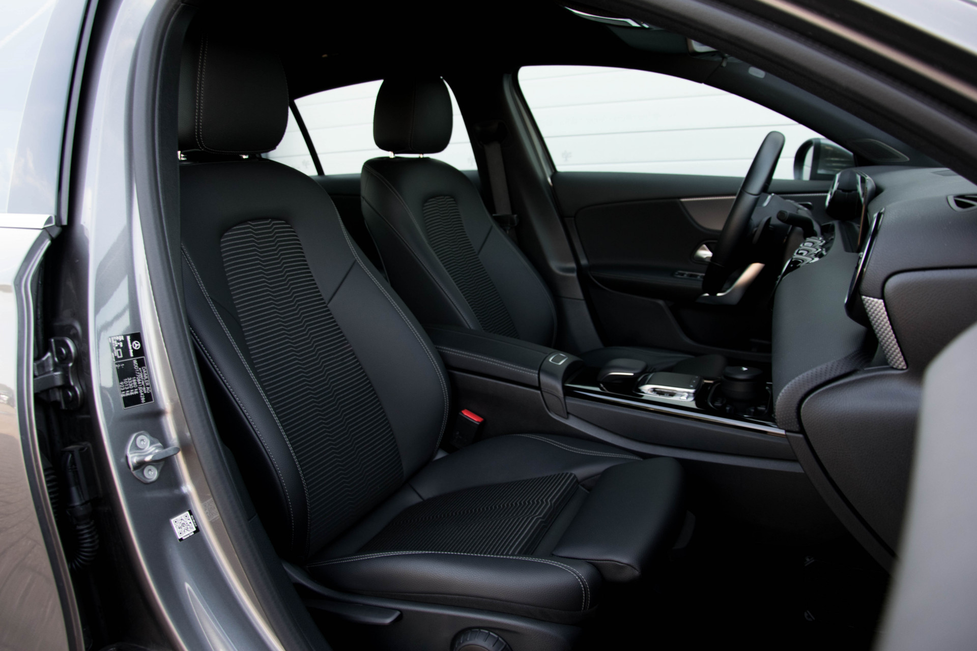 Mercedes-Benz A-Klasse 180 Progressive/Widescreen/MBUX/LED/Verw-Stln/Camera Aut7 Foto 3