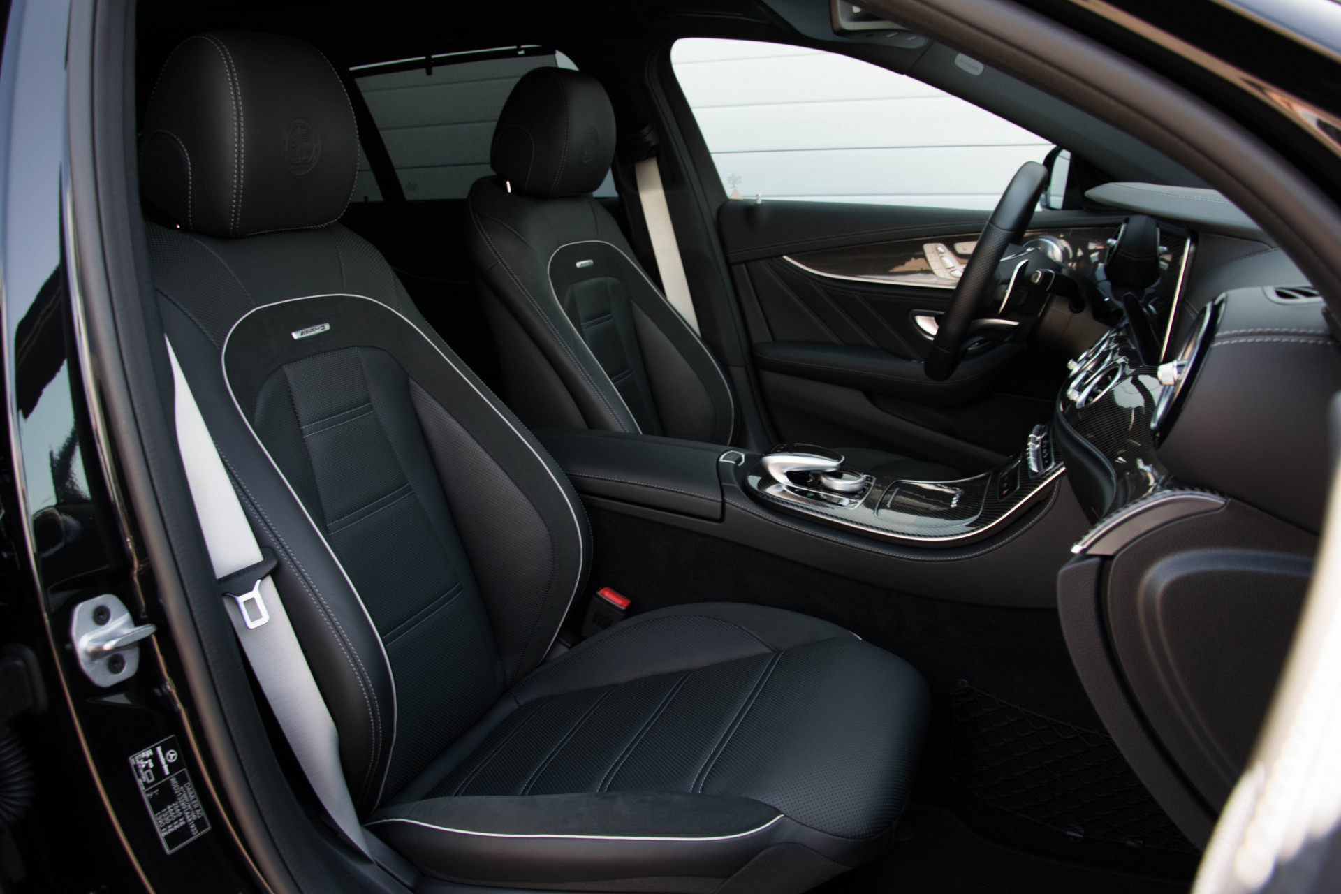 Mercedes-Benz E-Klasse Estate 63 S AMG 4M+ Keramisch/3xCarbon/Massage/Pano/Night/Head-Up/Keyless Aut9 Foto 3