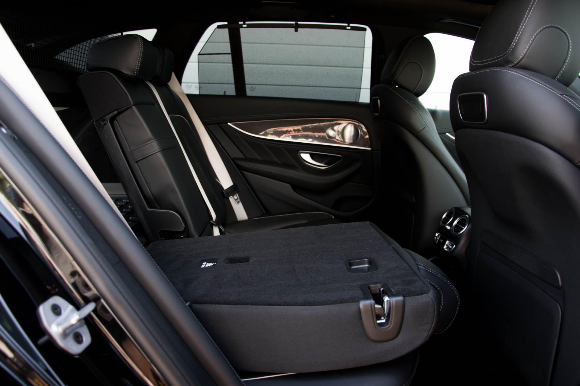 Mercedes-Benz E-Klasse Estate 63 S AMG 4M+ Keramisch/3xCarbon/Massage/Pano/Night/Head-Up/Keyless Aut9 Foto 6