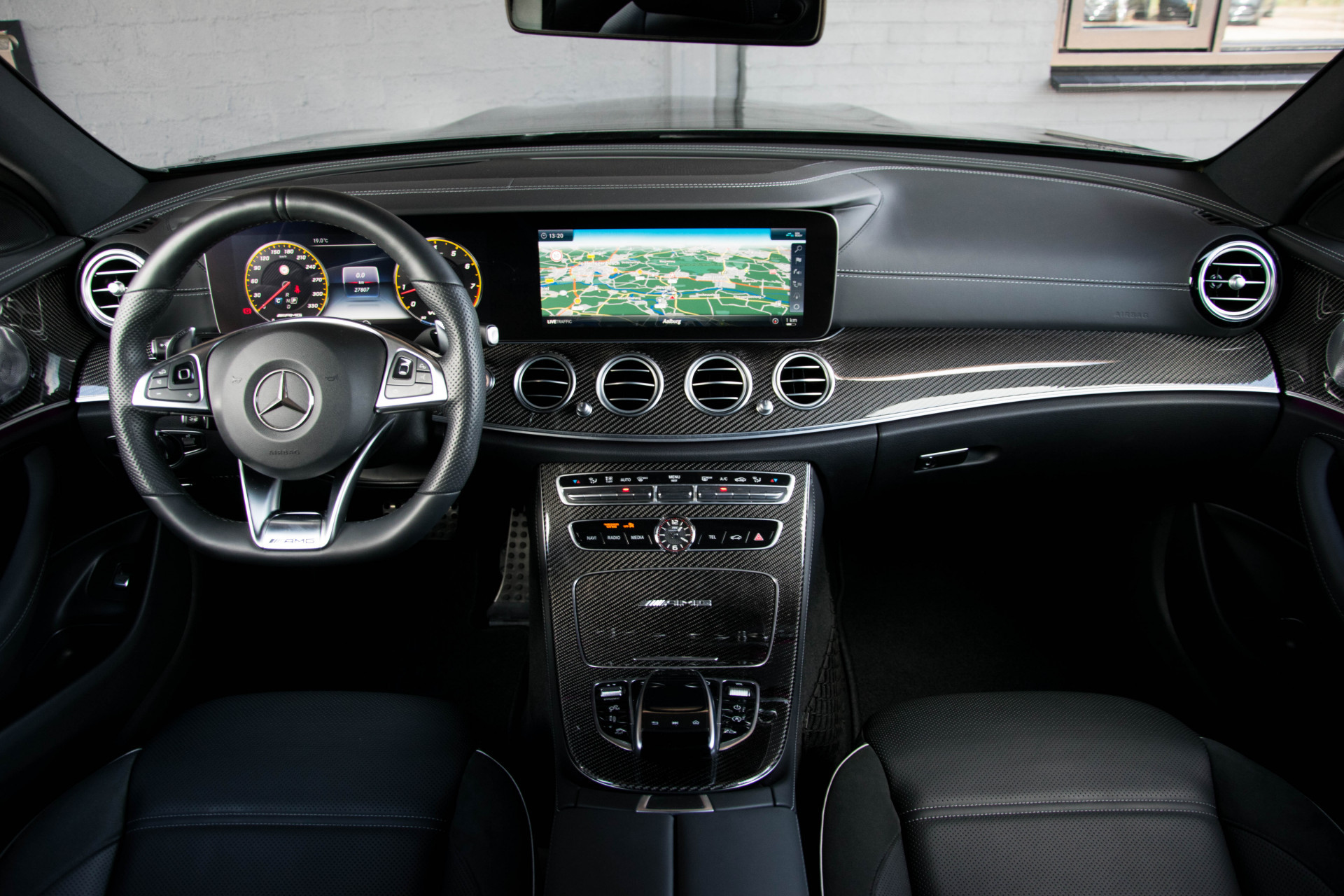 Mercedes-Benz E-Klasse Estate 63 S AMG 4M+ Keramisch/3xCarbon/Massage/Pano/Night/Head-Up/Keyless Aut9 Foto 8