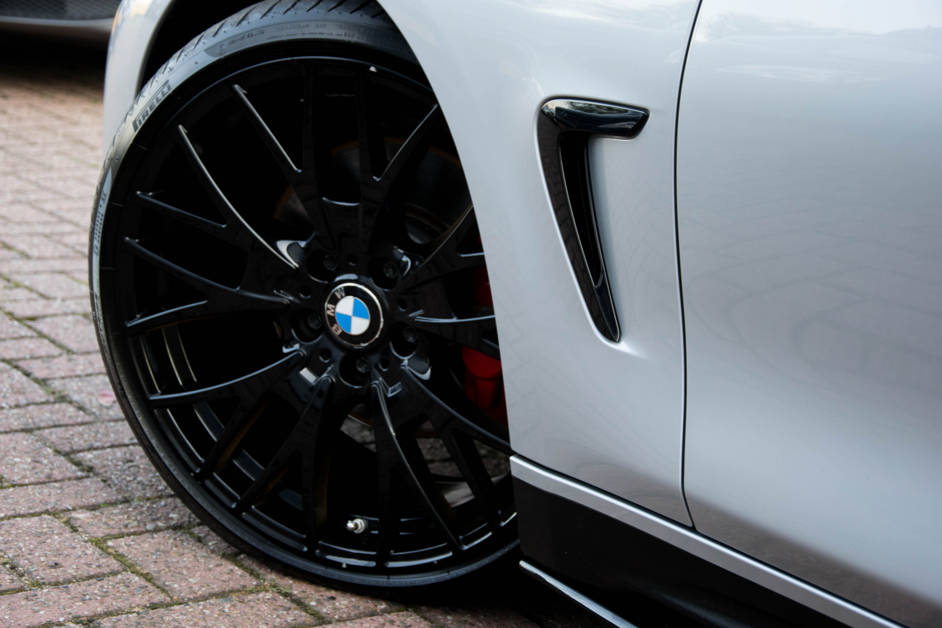 BMW 4 Serie Coupé 435d xDrive M-pakket High Executive 20"/Leer/Camera/ShadowLine/Memory Aut8 Foto 23