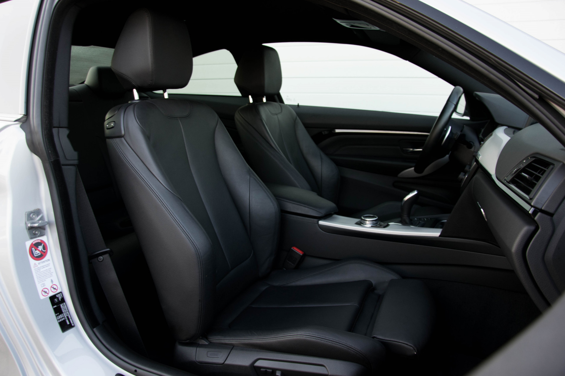 BMW 4 Serie Coupé 435d xDrive M-pakket High Executive 20"/Leer/Camera/ShadowLine/Memory Aut8 Foto 3