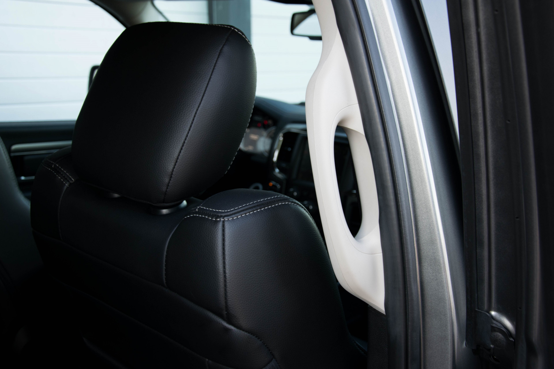 Dodge Ram 1500 5.7 V8 4x4 Quad Cab 6'4 Schuifdak/AlphineSound/Navi/Camera Aut8 Foto 24