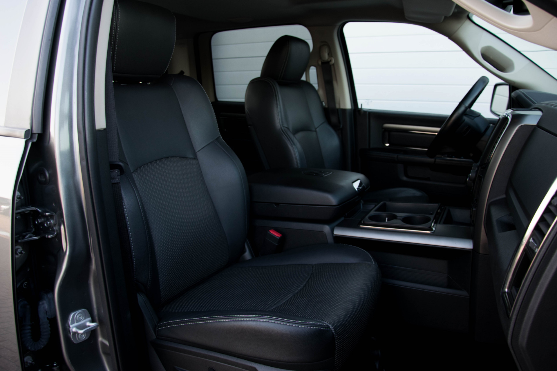 Dodge Ram 1500 5.7 V8 4x4 Quad Cab 6'4 Schuifdak/AlphineSound/Navi/Camera Aut8 Foto 3