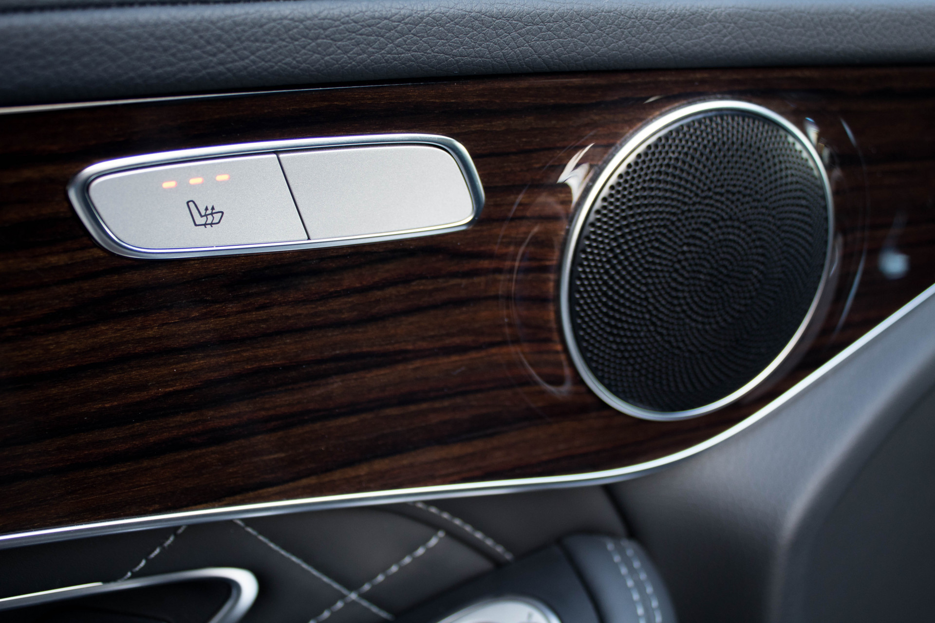 Mercedes-Benz GLC-Klasse 250 4-M Edition 1 Distronic/Keyless Aut9 Foto 15