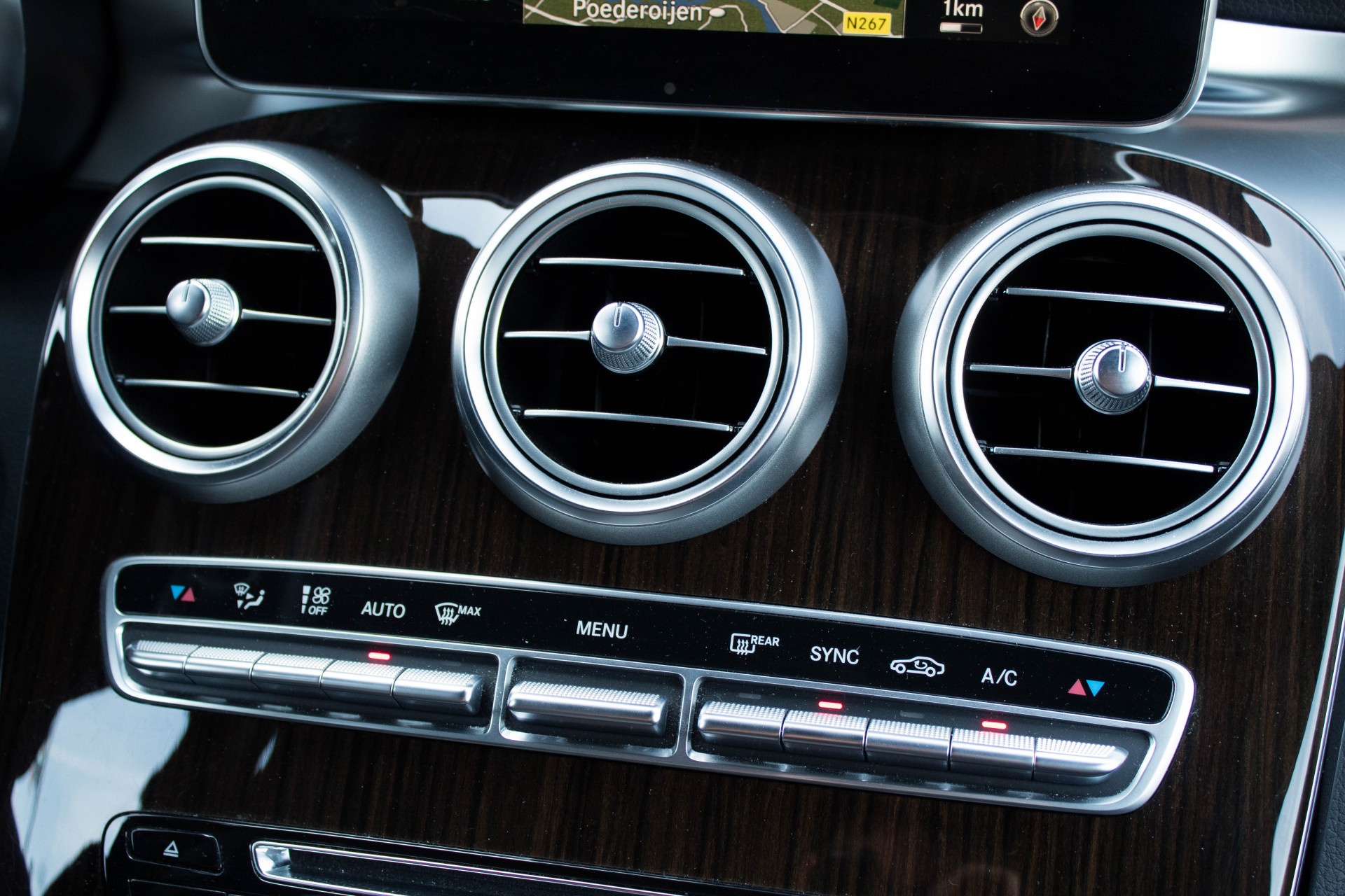 Mercedes-Benz GLC-Klasse 250 4-M Edition 1 Distronic/Keyless Aut9 Foto 24