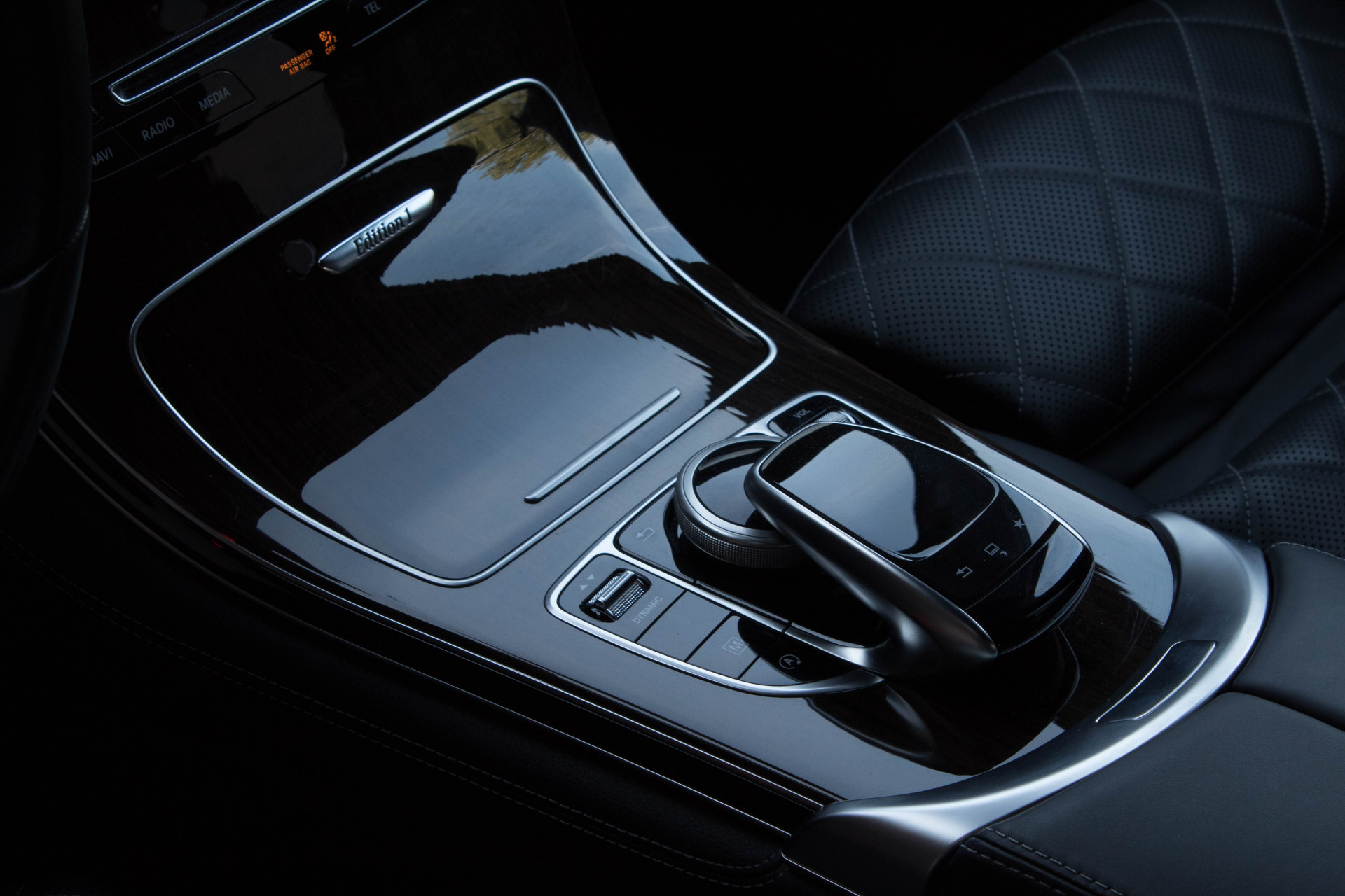 Mercedes-Benz GLC-Klasse 250 4-M Edition 1 Distronic/Keyless Aut9 Foto 29