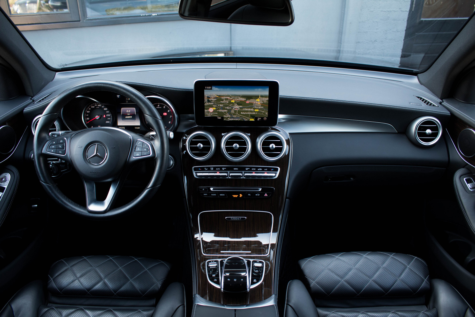 Mercedes-Benz GLC-Klasse 250 4-M Edition 1 Distronic/Keyless Aut9 Foto 7