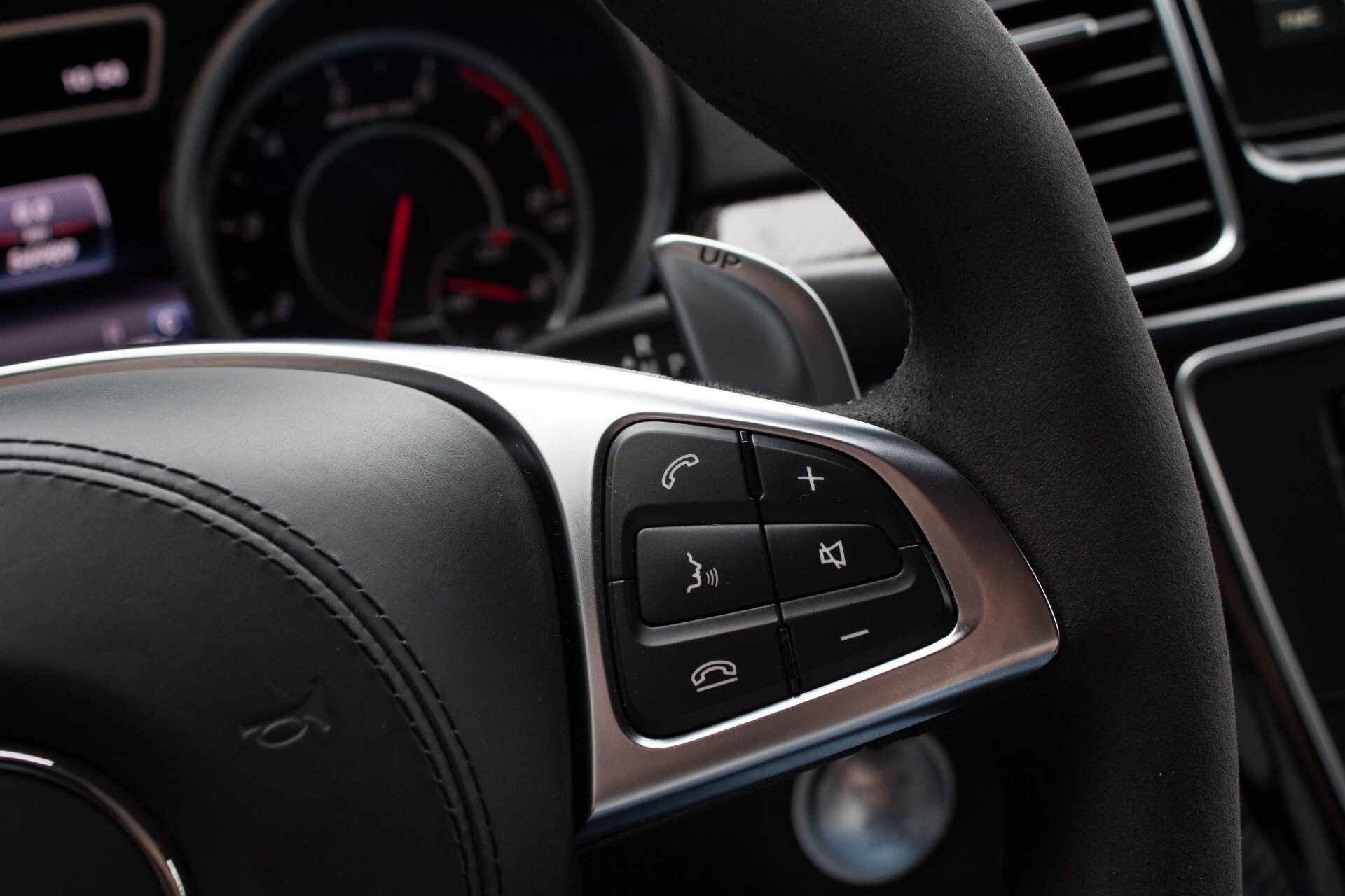 Mercedes-Benz GLS-Klasse 63 AMG 4-M Designo/Carbon/Driverspackage/Massage/Keyless/Distronic/DAB Aut7 Foto 14