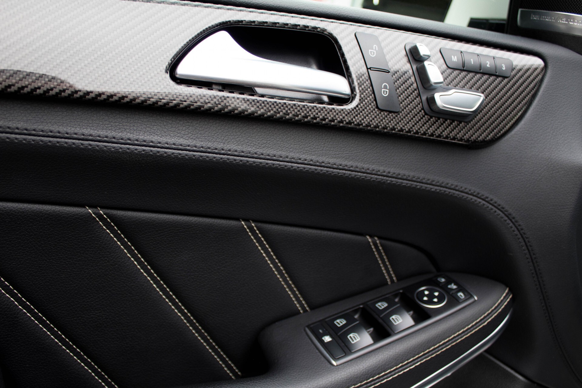 Mercedes-Benz GLS-Klasse 63 AMG 4-M Designo/Carbon/Driverspackage/Massage/Keyless/Distronic/DAB Aut7 Foto 28