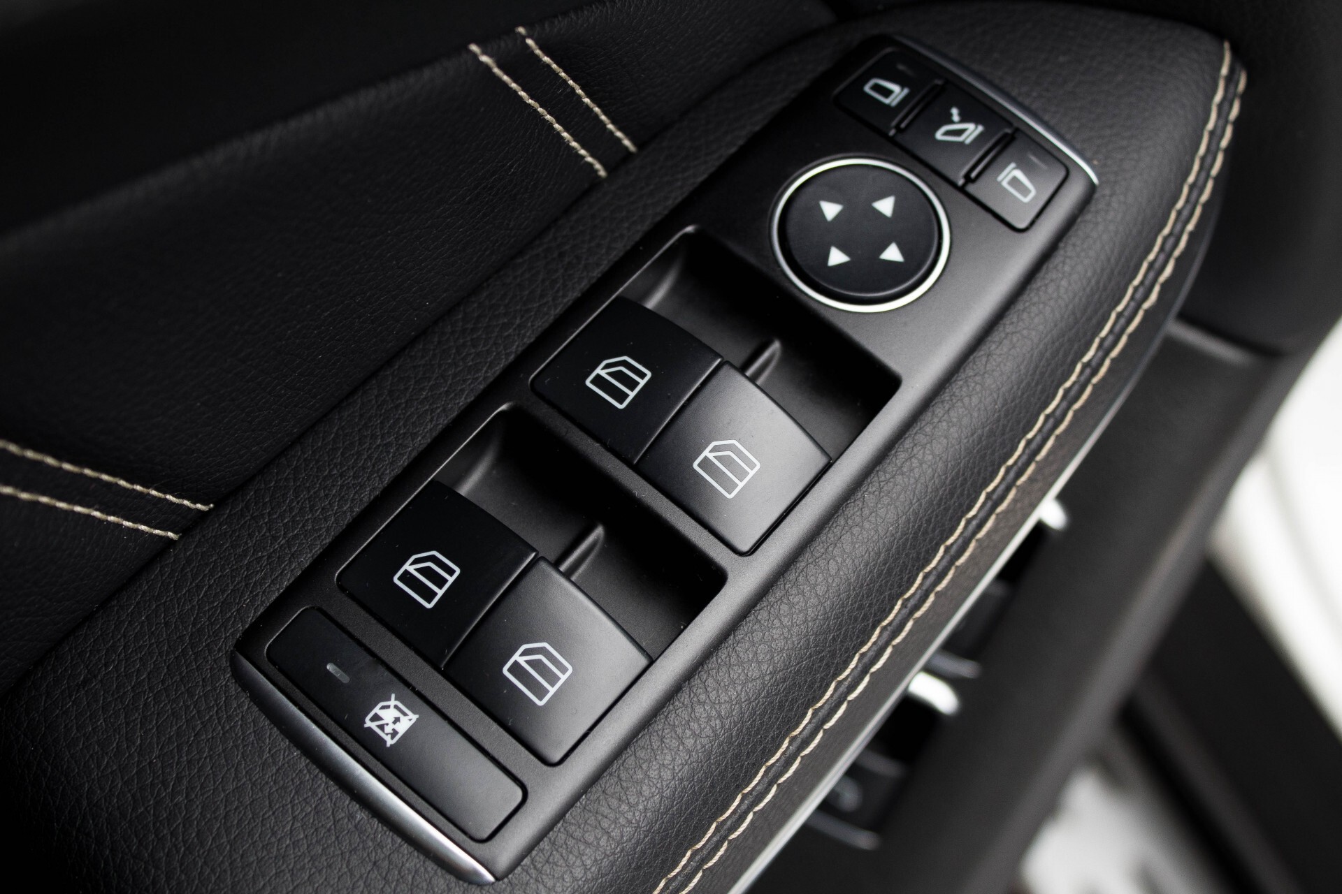 Mercedes-Benz GLS-Klasse 63 AMG 4-M Designo/Carbon/Driverspackage/Massage/Keyless/Distronic/DAB Aut7 Foto 31