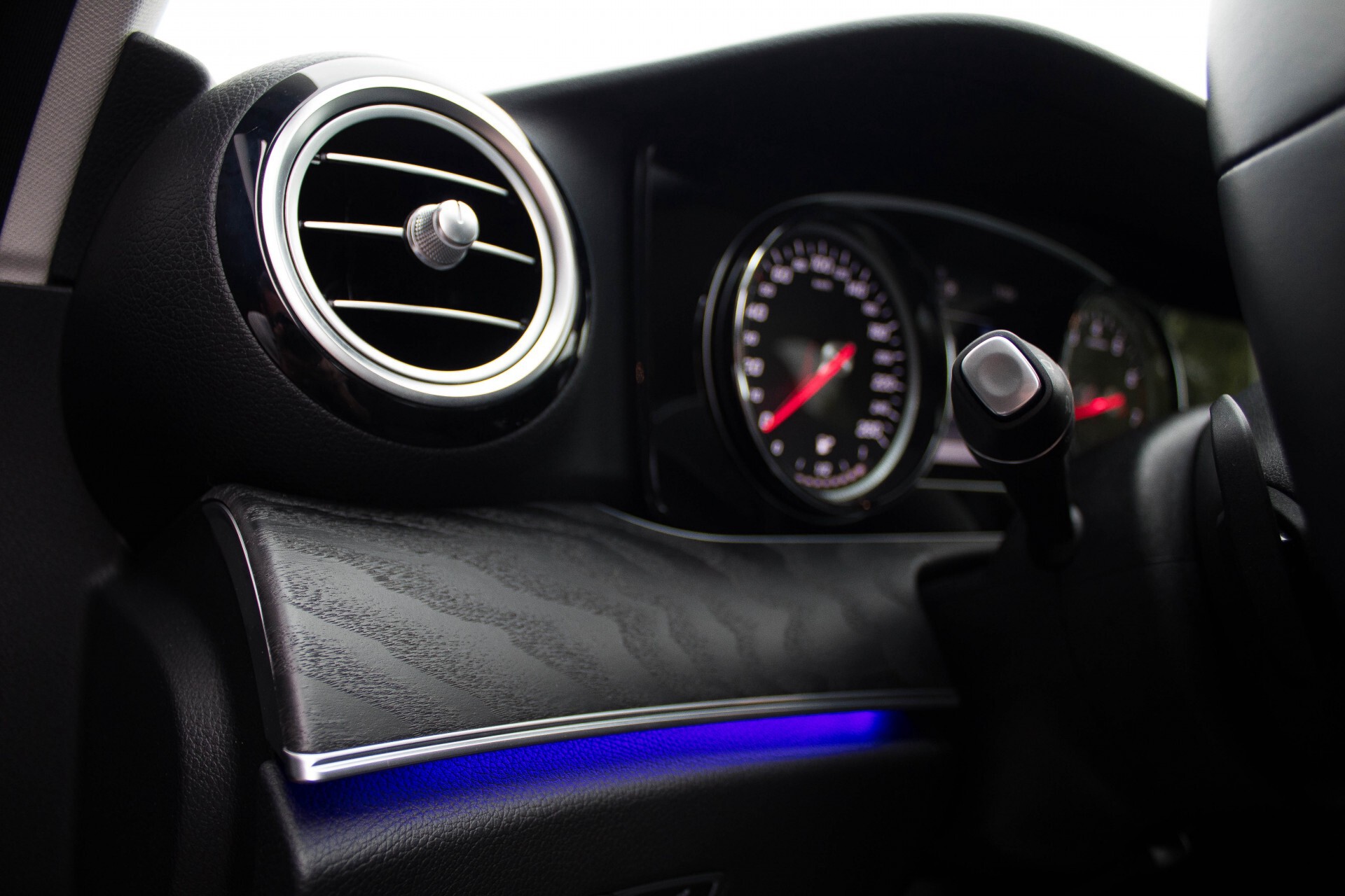 Mercedes-Benz E-Klasse 200 Premium Plus Facelift/Camera Aut9 Foto 24