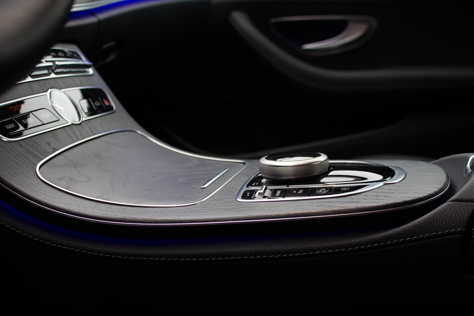 Mercedes-Benz E-Klasse 200 Premium Plus Facelift/Camera Aut9 Foto 26