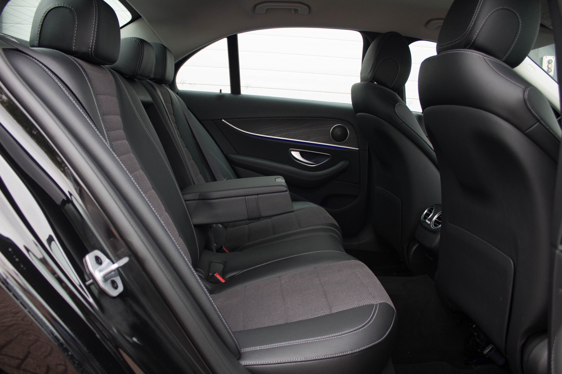 Mercedes-Benz E-Klasse 200 Premium Plus Facelift/Camera Aut9 Foto 5