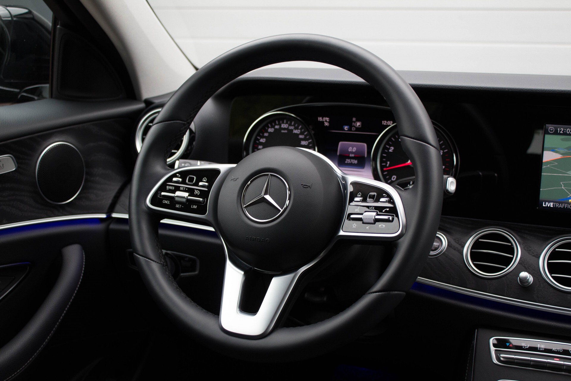 Mercedes-Benz E-Klasse 200 Premium Plus Facelift/Camera Aut9 Foto 8