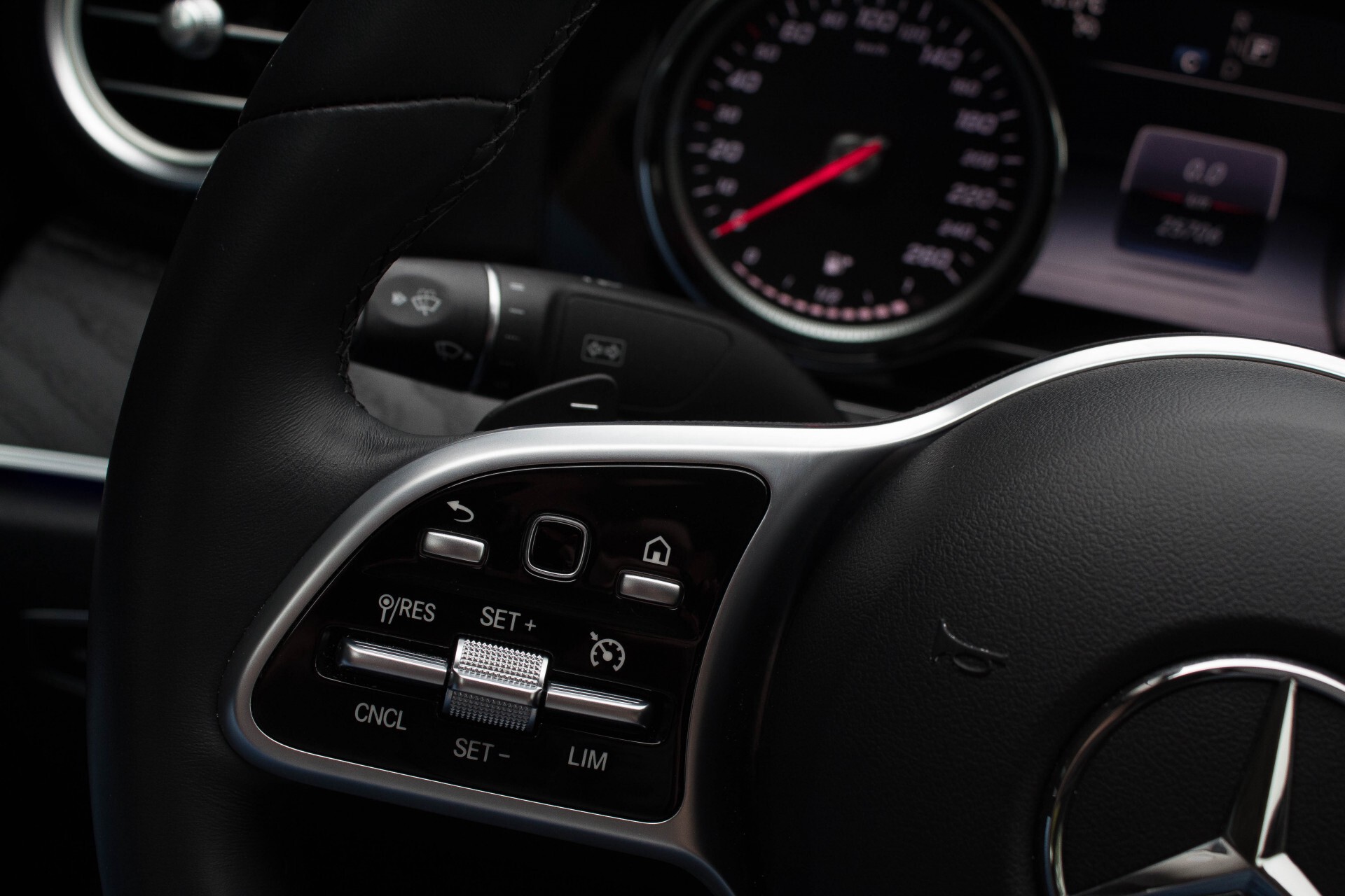 Mercedes-Benz E-Klasse 200 Premium Plus Facelift/Camera Aut9 Foto 9