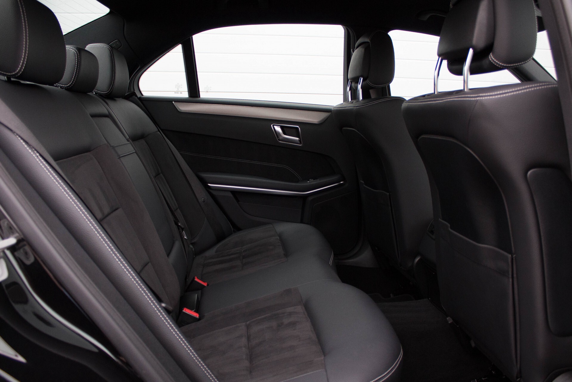 Mercedes-Benz E-Klasse 220 Bluetec AMG Edition Aut9 Foto 4