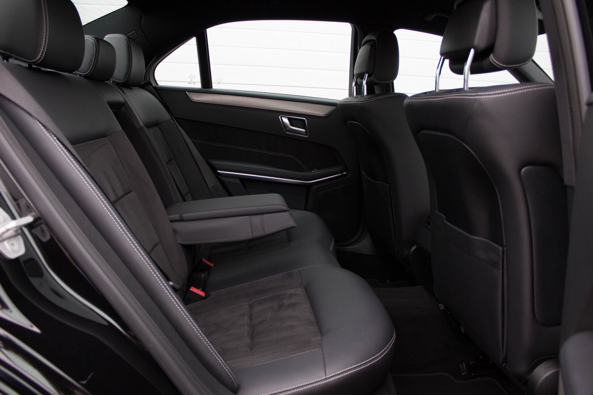 Mercedes-Benz E-Klasse 220 Bluetec AMG Edition Aut9 Foto 5