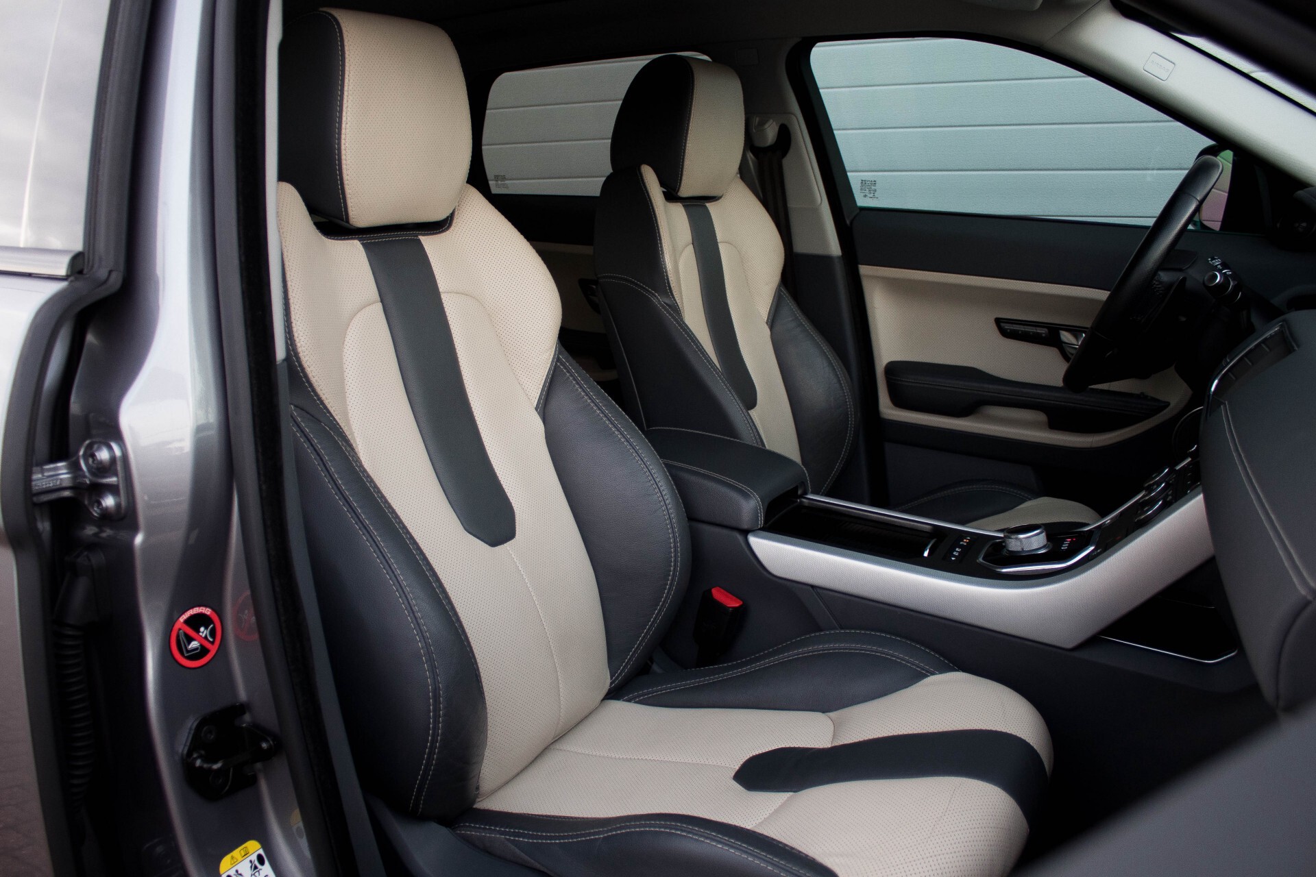 Land Rover Range Rover Evoque 2.2 TD4 4WD Dynamic Panorama/BlackLine/Meridian/Memory Aut6 Foto 3