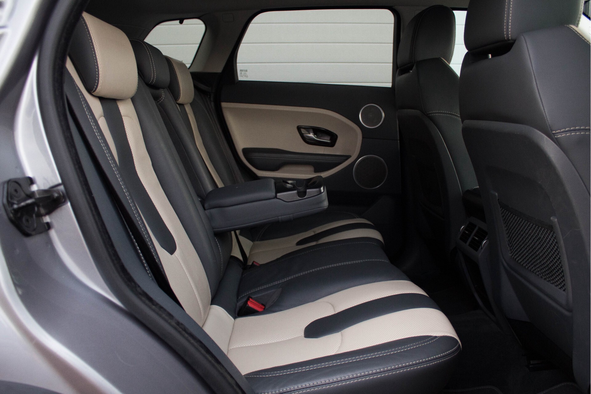 Land Rover Range Rover Evoque 2.2 TD4 4WD Dynamic Panorama/BlackLine/Meridian/Memory Aut6 Foto 5