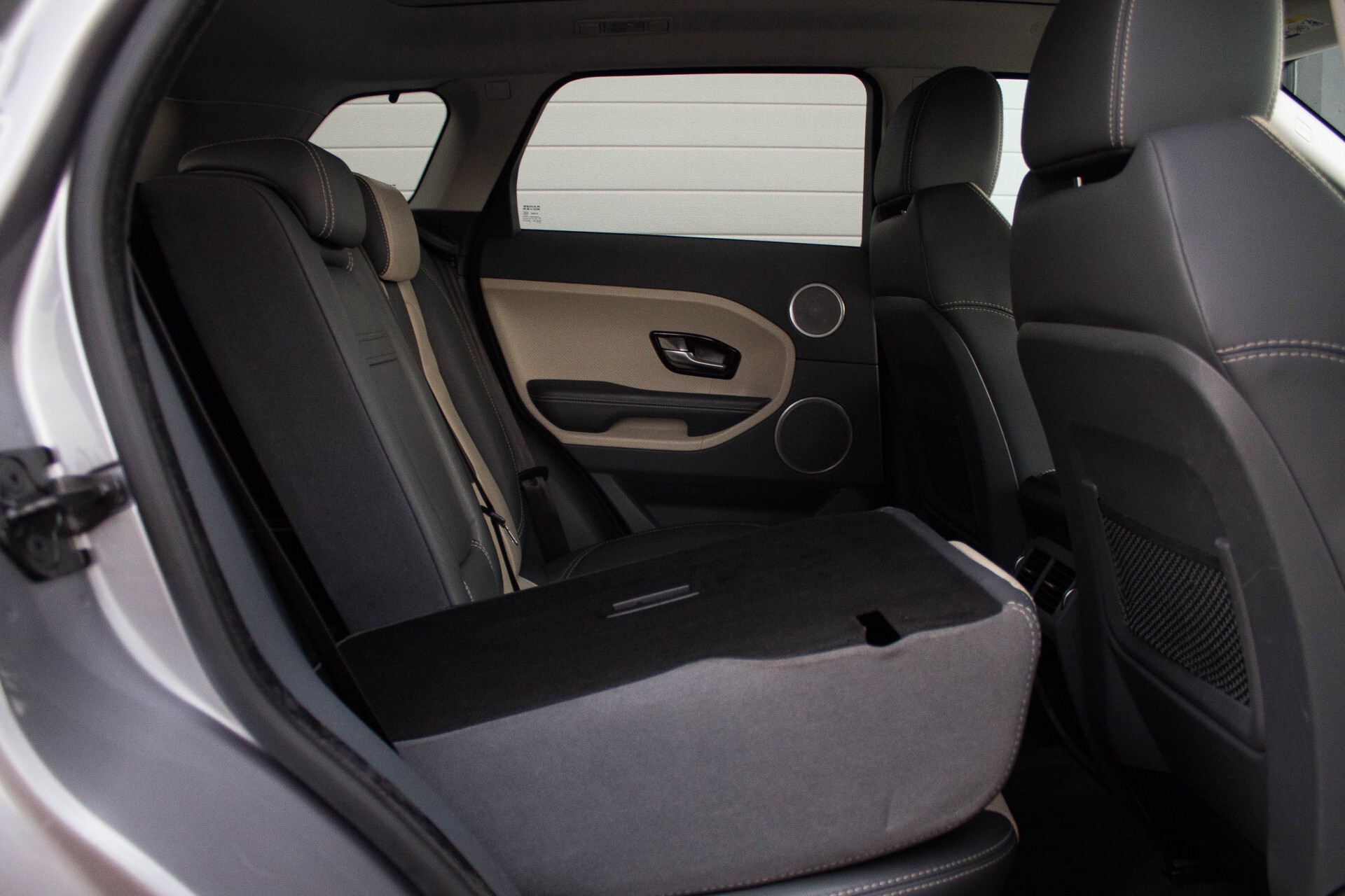 Land Rover Range Rover Evoque 2.2 TD4 4WD Dynamic Panorama/BlackLine/Meridian/Memory Aut6 Foto 6