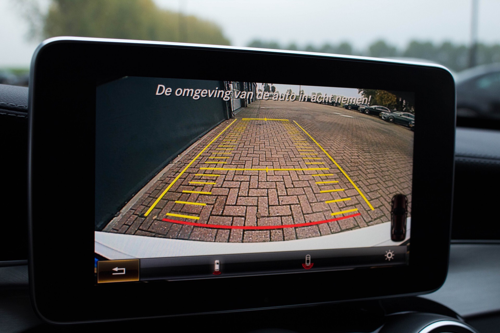 Mercedes-Benz C-Klasse 300 Hybrid AMG Luchtvering/Keyless/Distronic/DAB/TV/Panorama Aut7 Foto 13