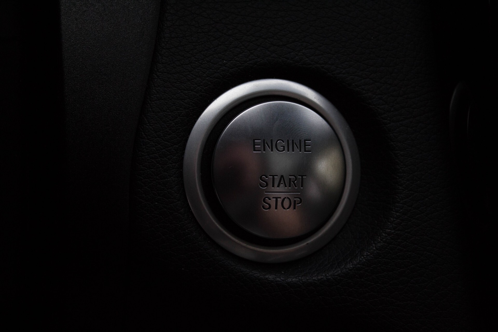 Mercedes-Benz C-Klasse 300 Hybrid AMG Luchtvering/Keyless/Distronic/DAB/TV/Panorama Aut7 Foto 24