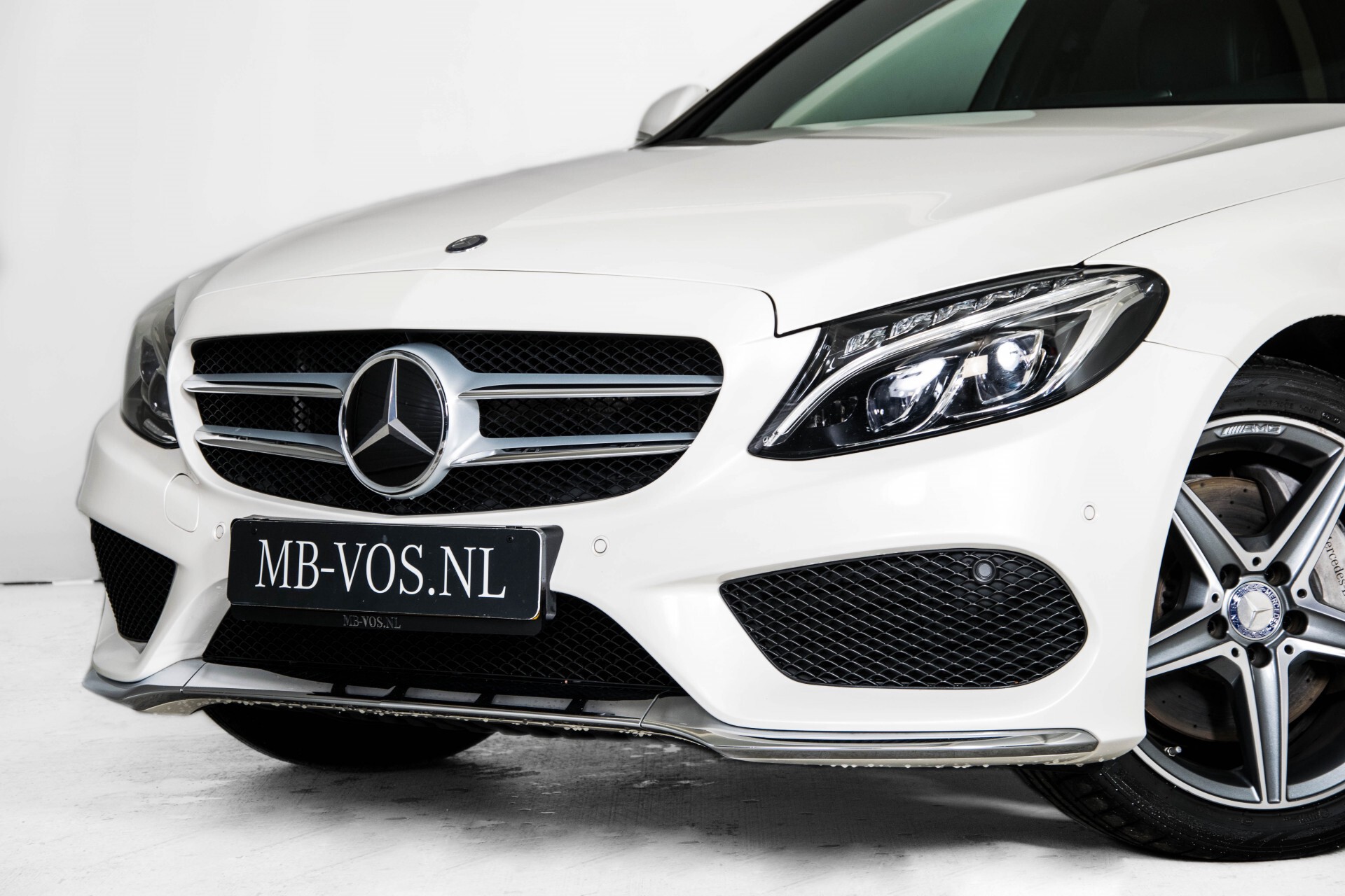 Mercedes-Benz C-Klasse 300 Hybrid AMG Luchtvering/Keyless/Distronic/DAB/TV/Panorama Aut7 Foto 28