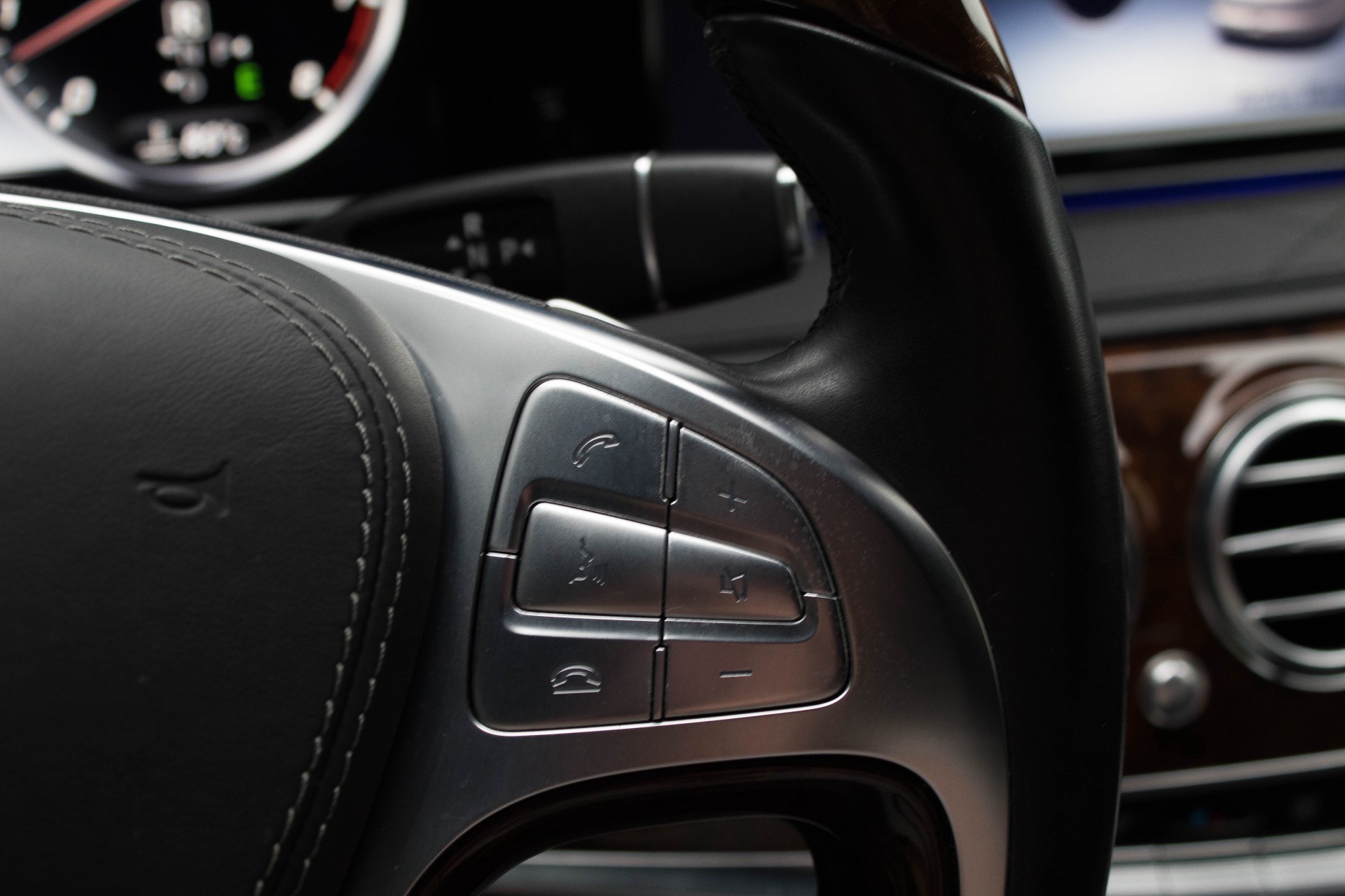 Mercedes-Benz S-Klasse 500 AMG MagicBodyControl/Exclusive/Burmester3D/4xmassage/360/Entertainment/Nightvision Aut7 Foto 11