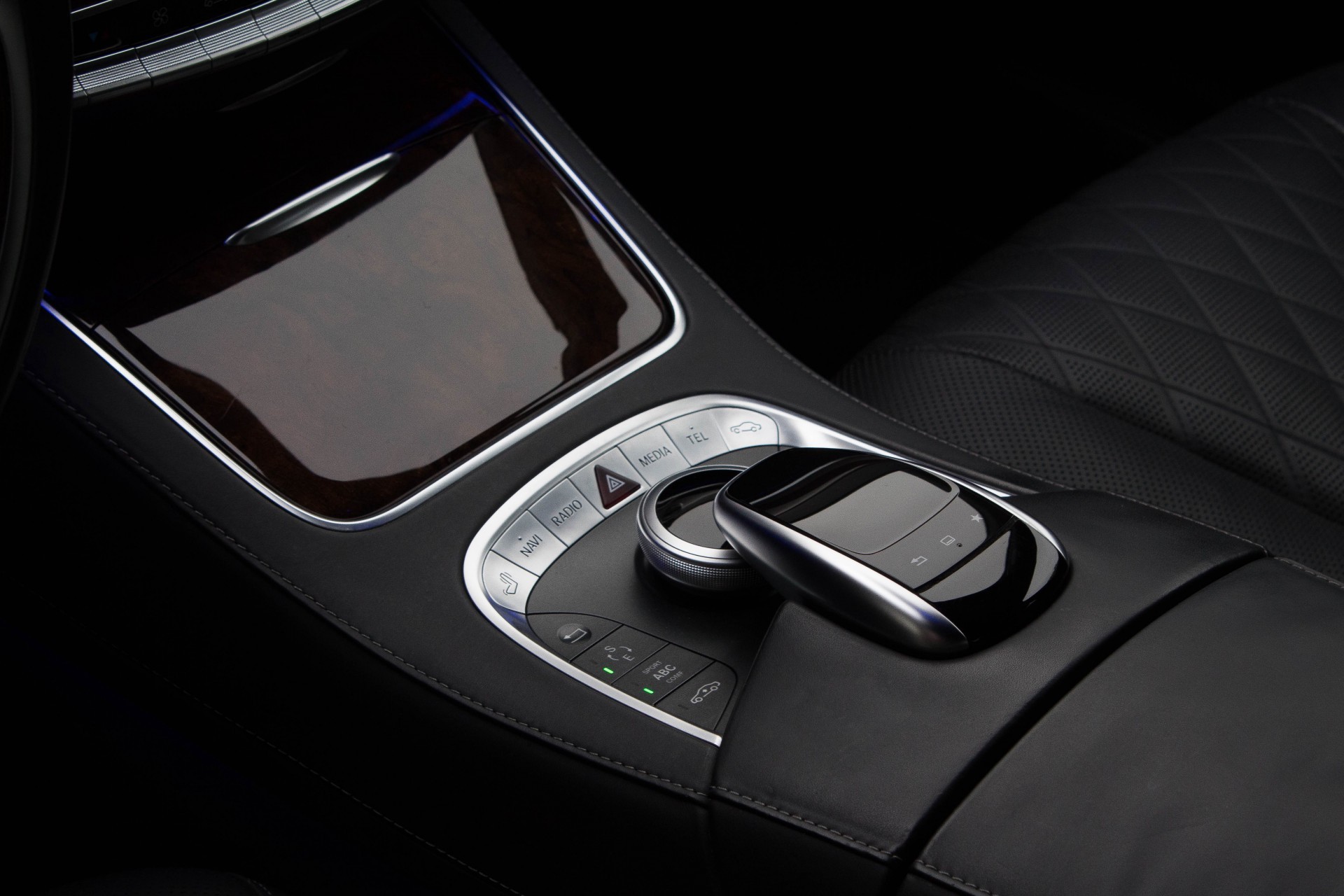 Mercedes-Benz S-Klasse 500 AMG MagicBodyControl/Exclusive/Burmester3D/4xmassage/360/Entertainment/Nightvision Aut7 Foto 21