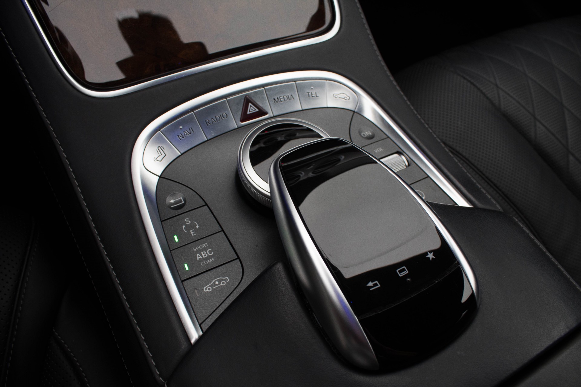 Mercedes-Benz S-Klasse 500 AMG MagicBodyControl/Exclusive/Burmester3D/4xmassage/360/Entertainment/Nightvision Aut7 Foto 22