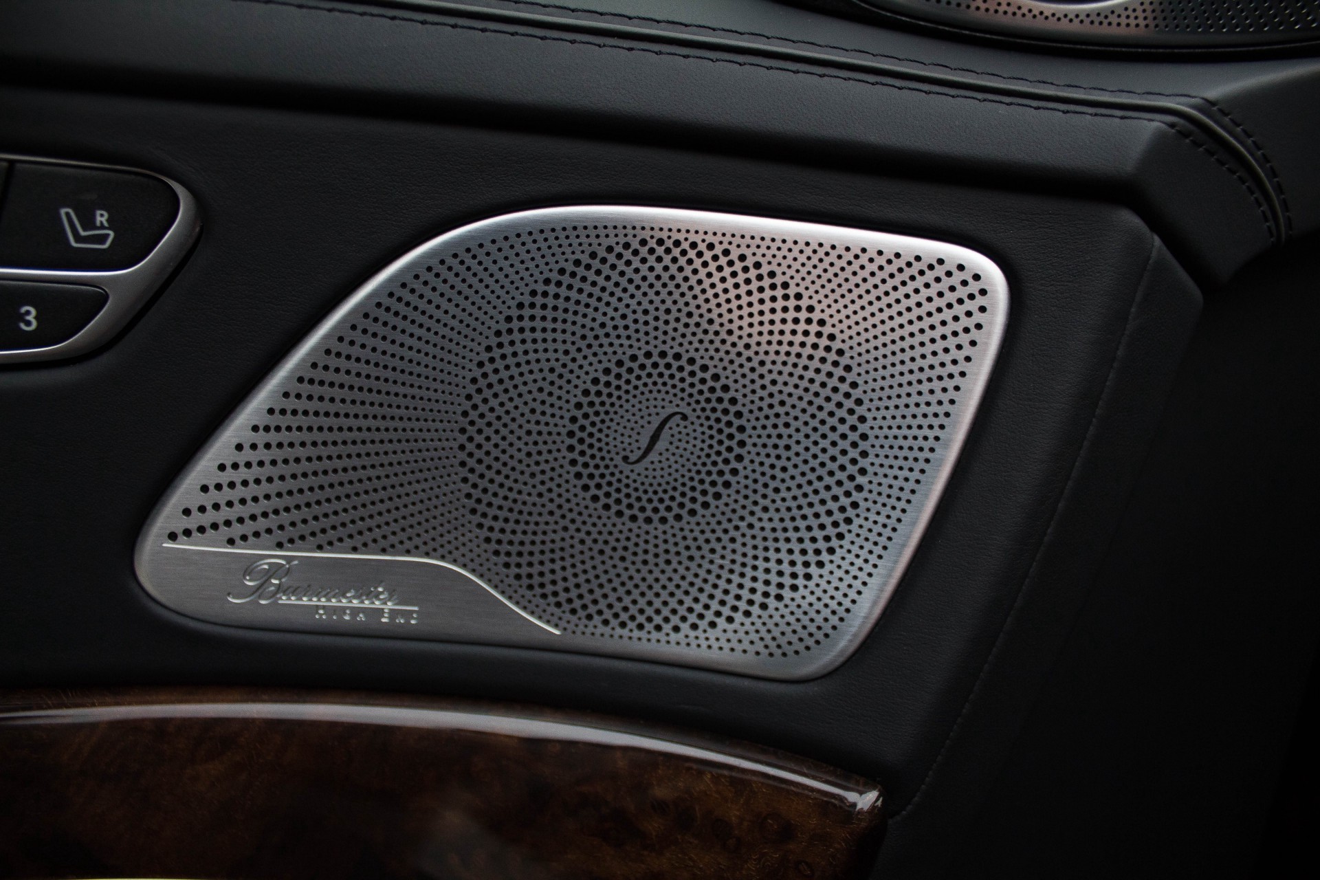 Mercedes-Benz S-Klasse 500 AMG MagicBodyControl/Exclusive/Burmester3D/4xmassage/360/Entertainment/Nightvision Aut7 Foto 26