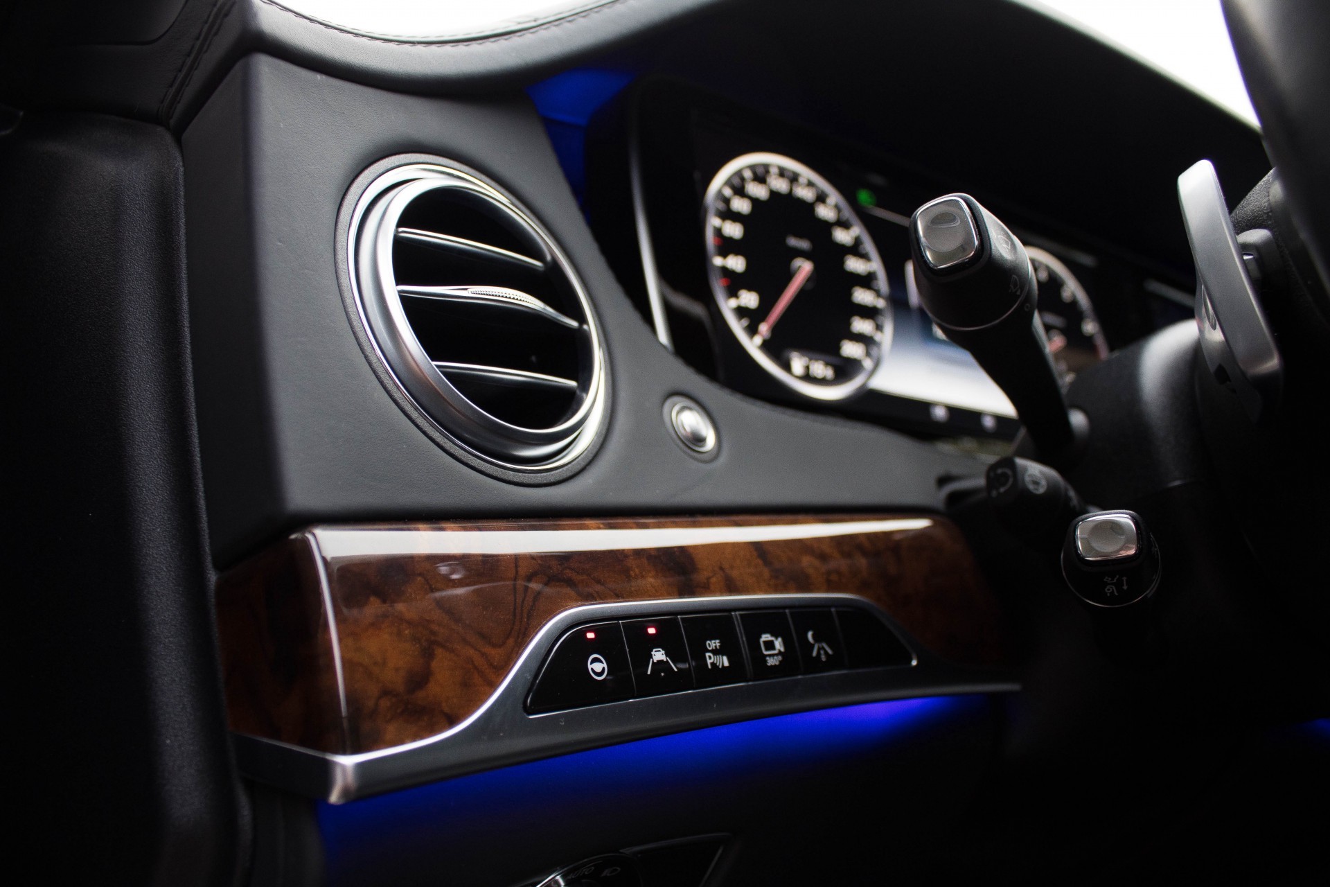 Mercedes-Benz S-Klasse 500 AMG MagicBodyControl/Exclusive/Burmester3D/4xmassage/360/Entertainment/Nightvision Aut7 Foto 29