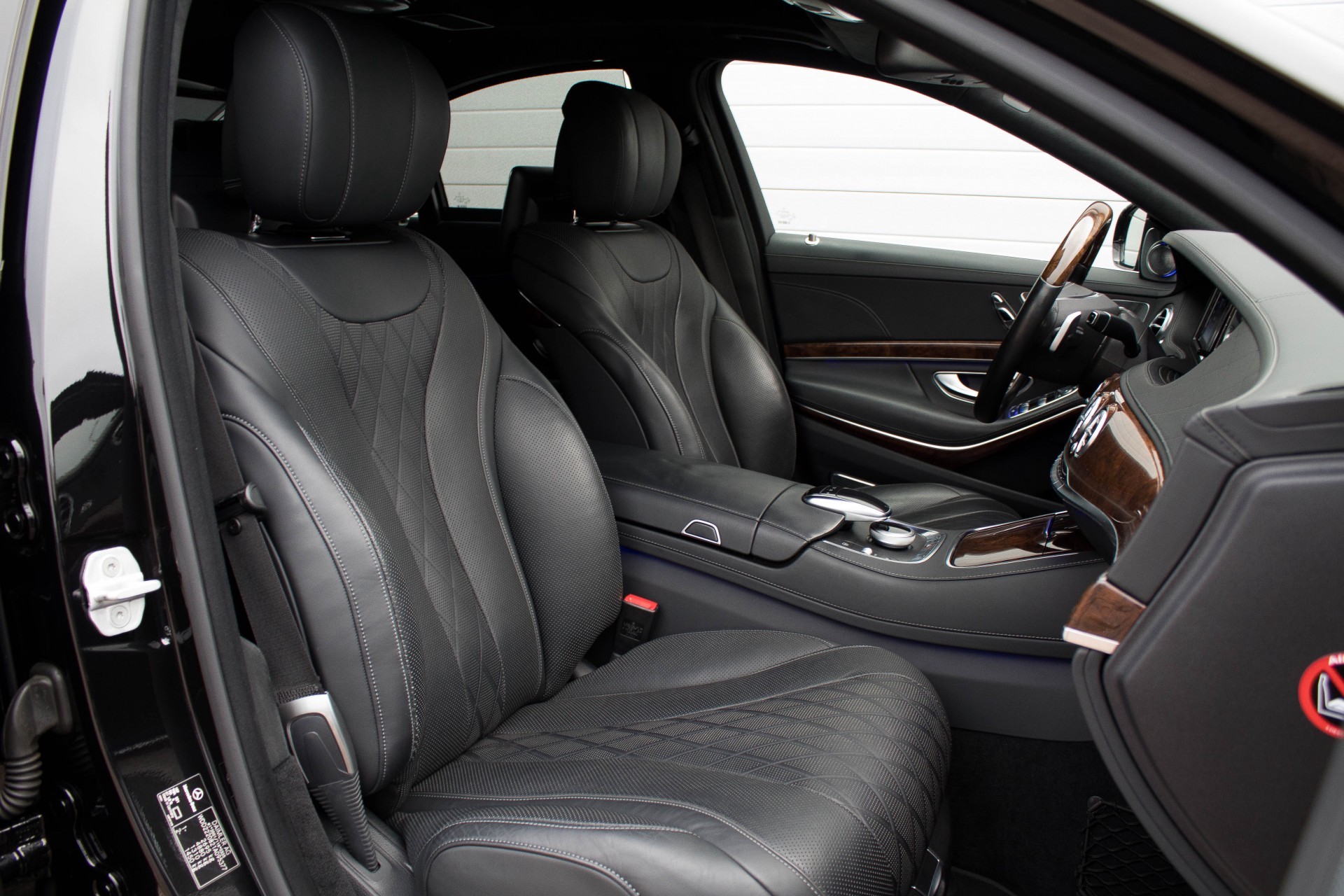 Mercedes-Benz S-Klasse 500 AMG MagicBodyControl/Exclusive/Burmester3D/4xmassage/360/Entertainment/Nightvision Aut7 Foto 3